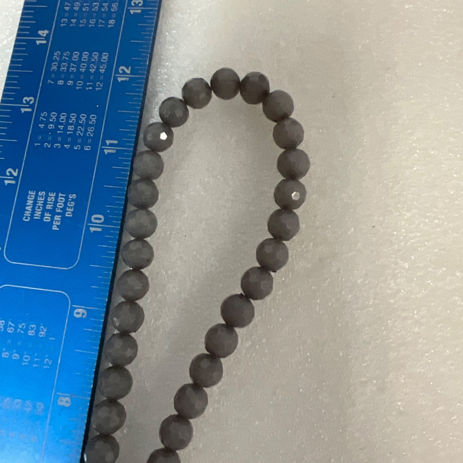 Gray Faceted Plastic Bead Necklace 20 in Teardrop Pendant 40.67g - Image 9