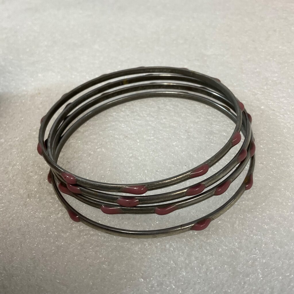 8in Silver Tone Bangle Bracelet Set of 4 Pink Enamel Dot Design 26.25g - Image 1