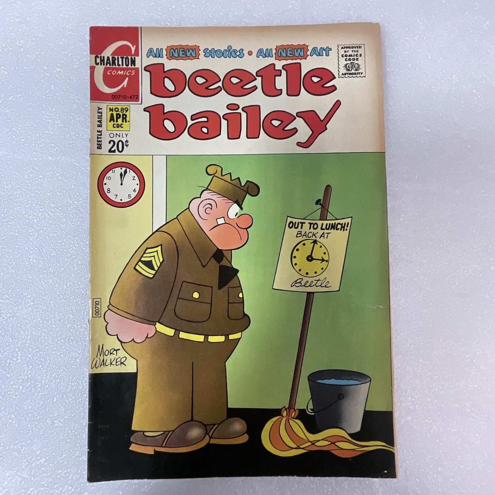 Beetle Bailey Comic Book April 1972 No 89 Charlton Comics GnuReads - Image 1