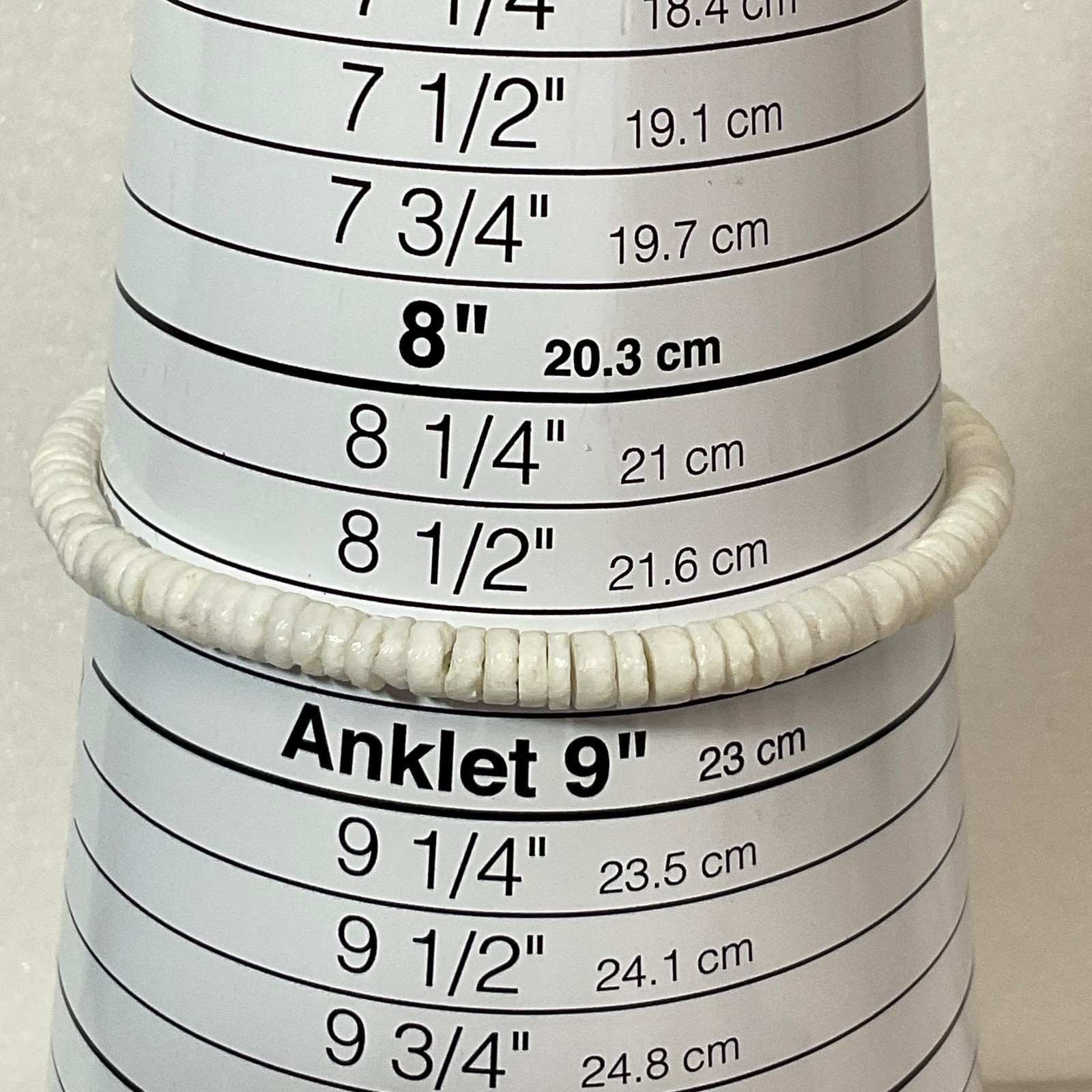8.75in White Heishi Shell Bead Bracelet Anklet 12.09g Magnetic Clasp Beach Style - Image 3
