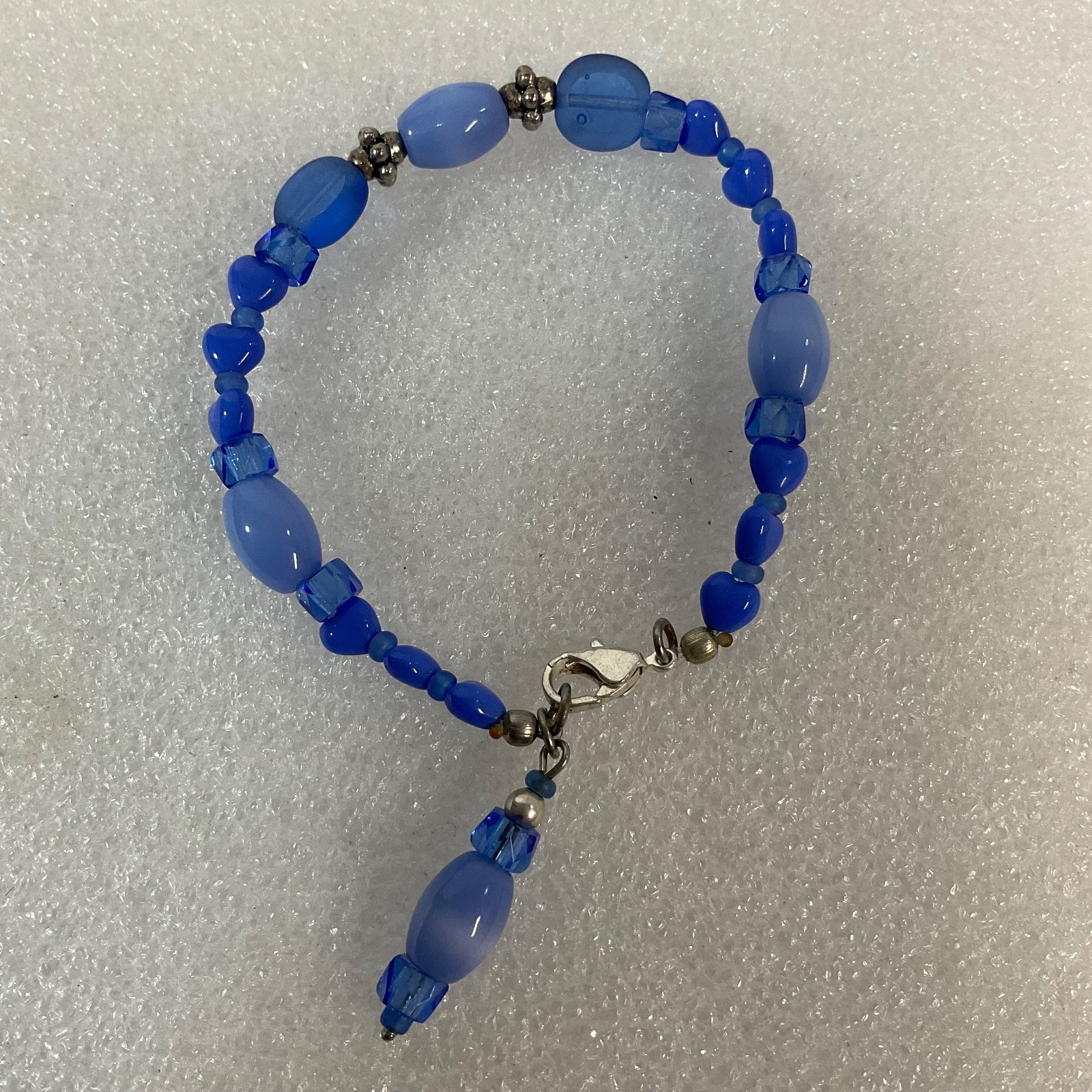 6.75in Blue Glass Beaded Bracelet with Charm Silver Tone Clasp Handmade - Image 1