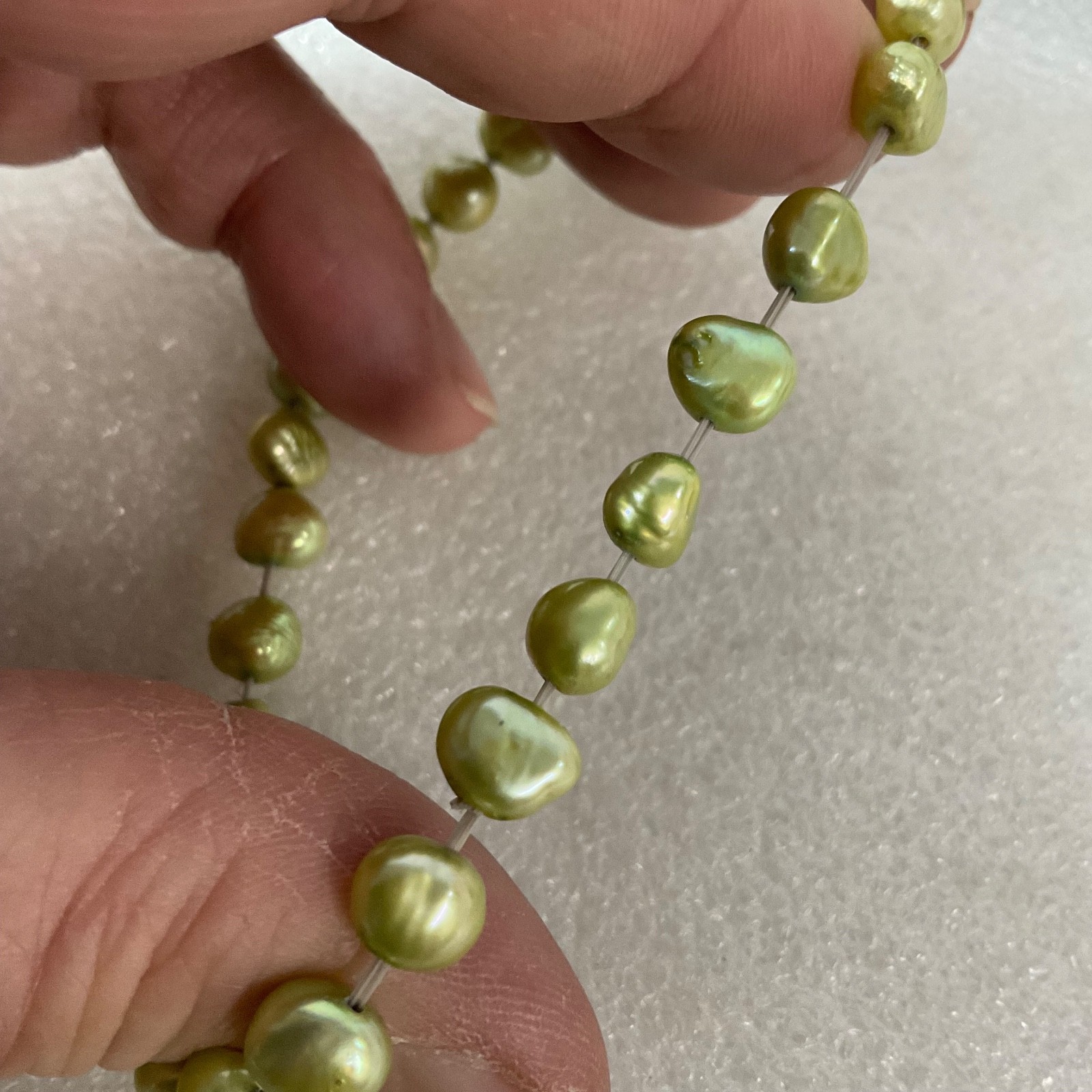 6.75in Green Freshwater Pearl Beaded Stretch Bracelet Irregular Lustrous Beads - Image 8