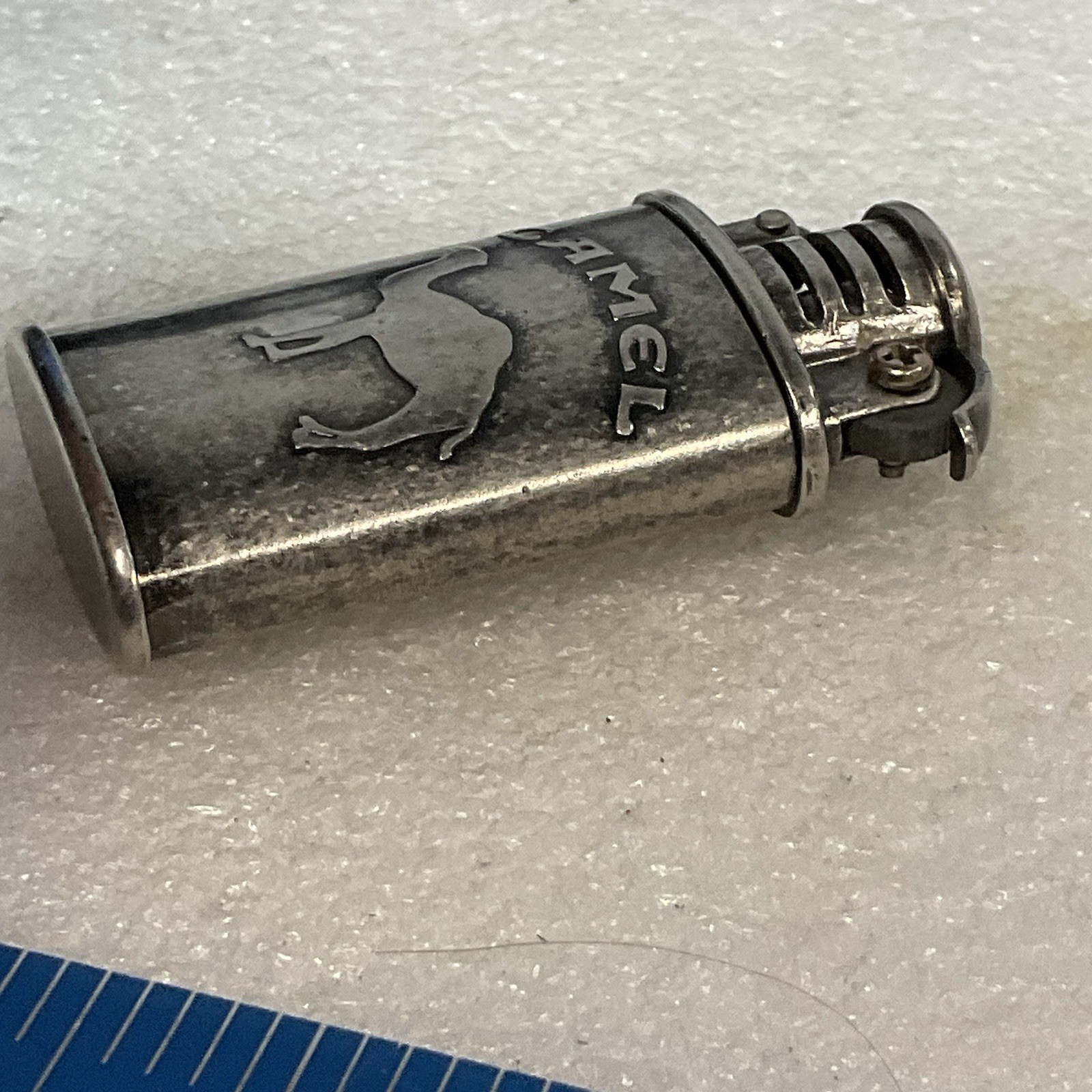 Vintage Camel Reusable Metal Pocket Lighter - Image 4