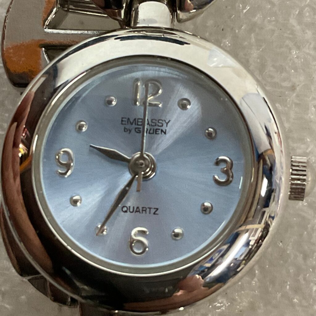 Embassy by Gruen Women’s Silver Tone Quartz Watch 7in Bracelet Link 41.3g Japan - Image 1