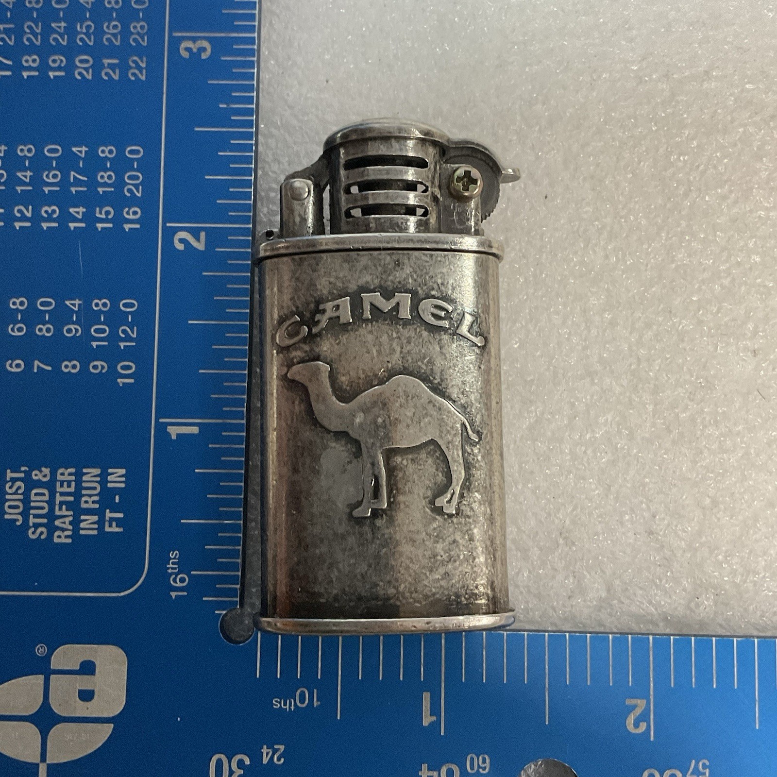 Vintage Camel Reusable Metal Pocket Lighter - Image 13