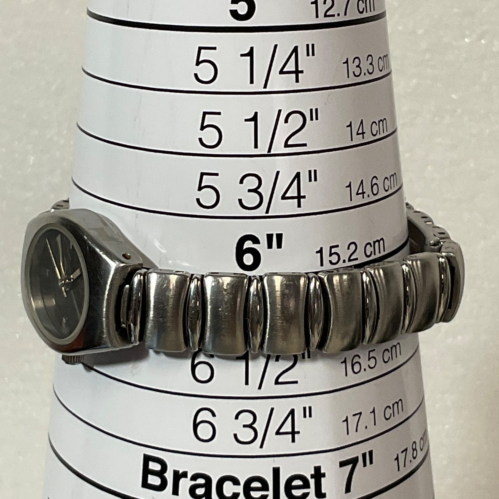 Kenneth Cole Ladies Watch 6in Stainless Steel Band Black Dial KC4207 Japan Quart - Image 3