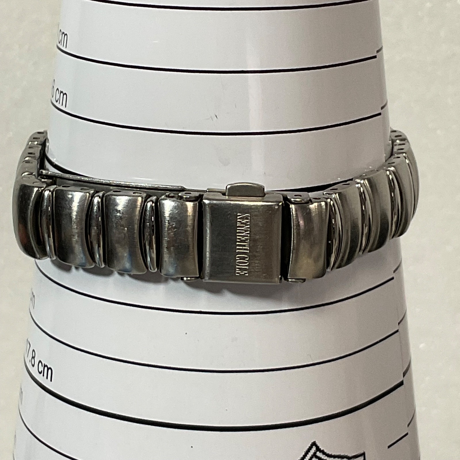 Kenneth Cole Ladies Watch 6in Stainless Steel Band Black Dial KC4207 Japan Quart - Image 4
