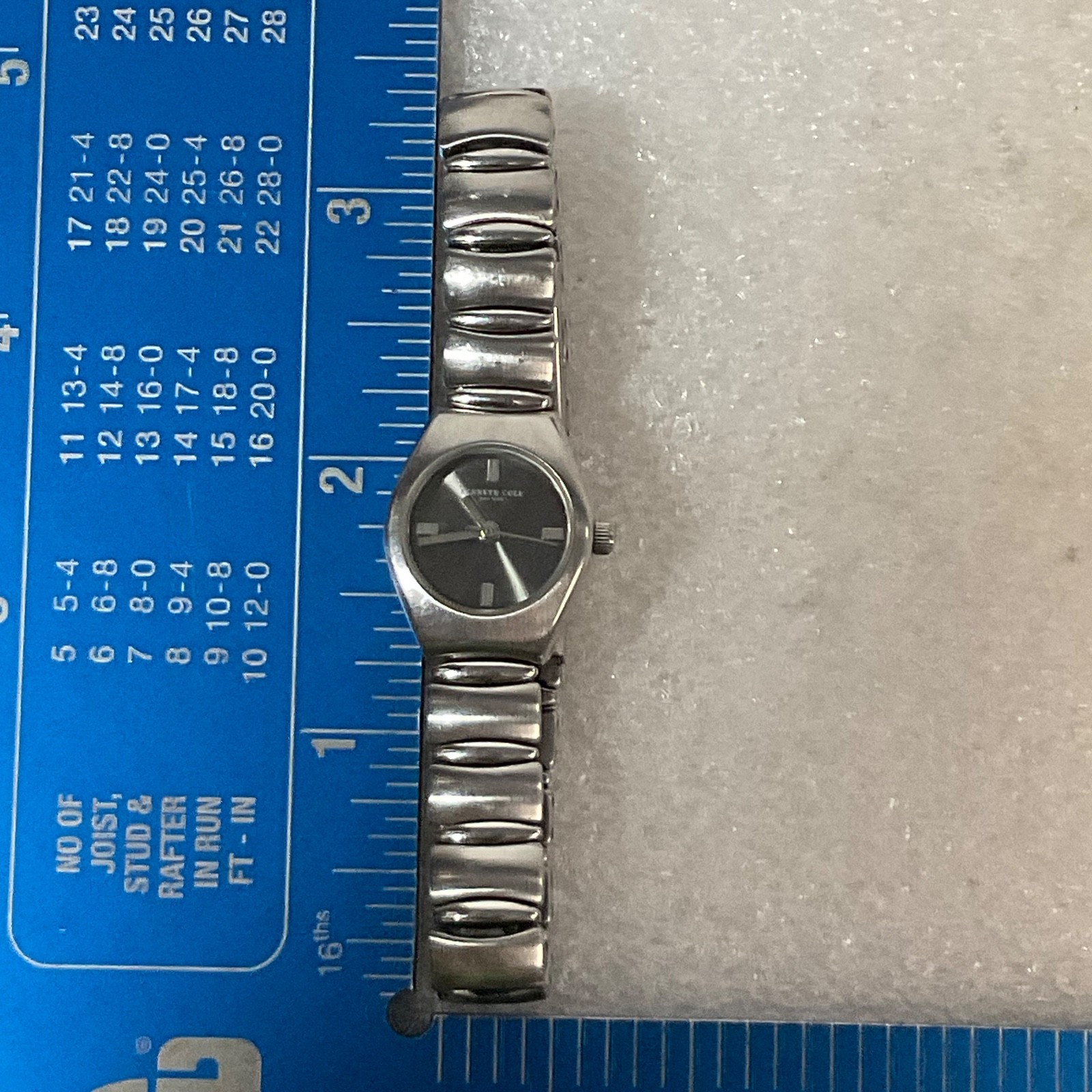 Kenneth Cole Ladies Watch 6in Stainless Steel Band Black Dial KC4207 Japan Quart - Image 6