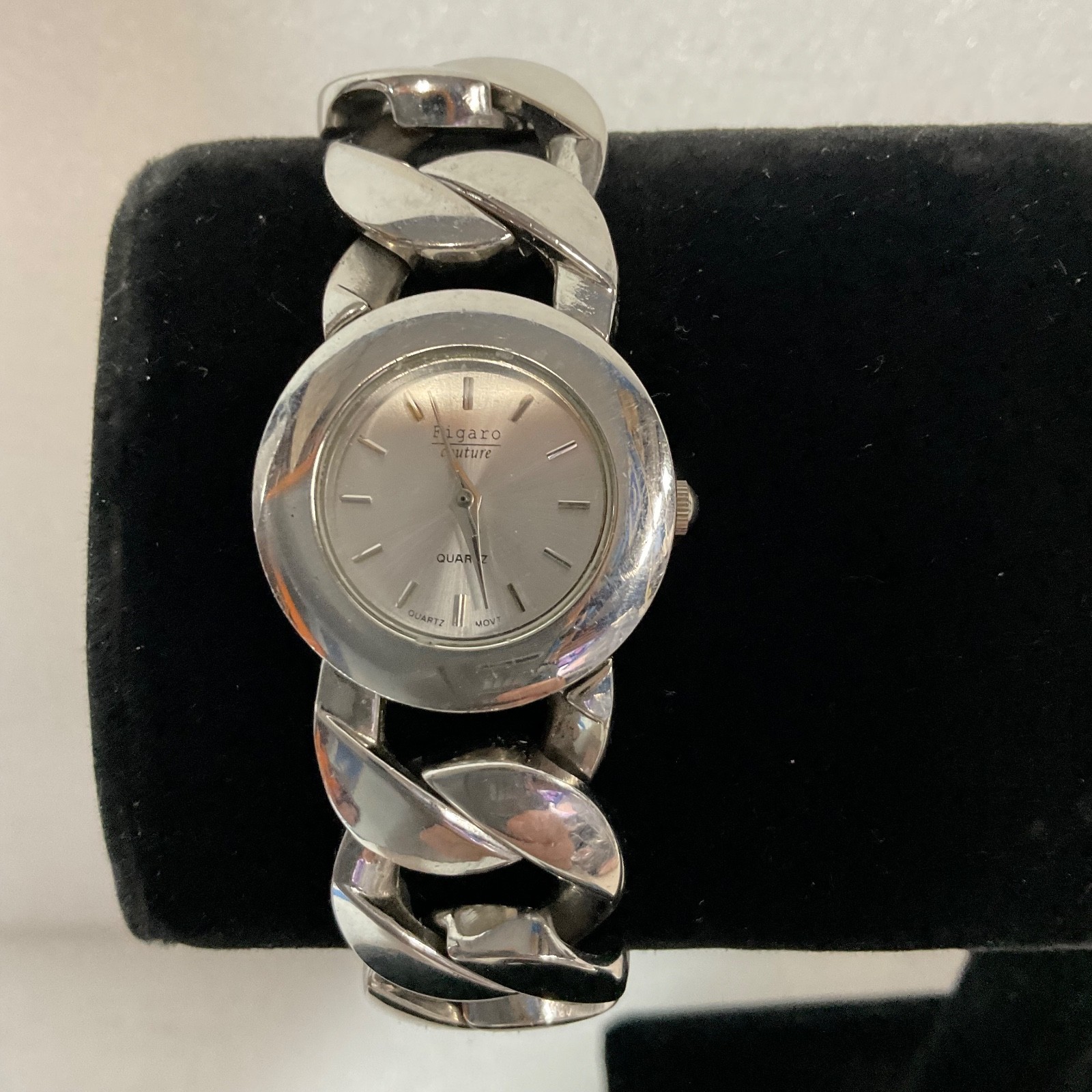Figaro Couture Quartz Watch 6.5in Stainless Steel Bracelet 65.8g Battery New - Image 2