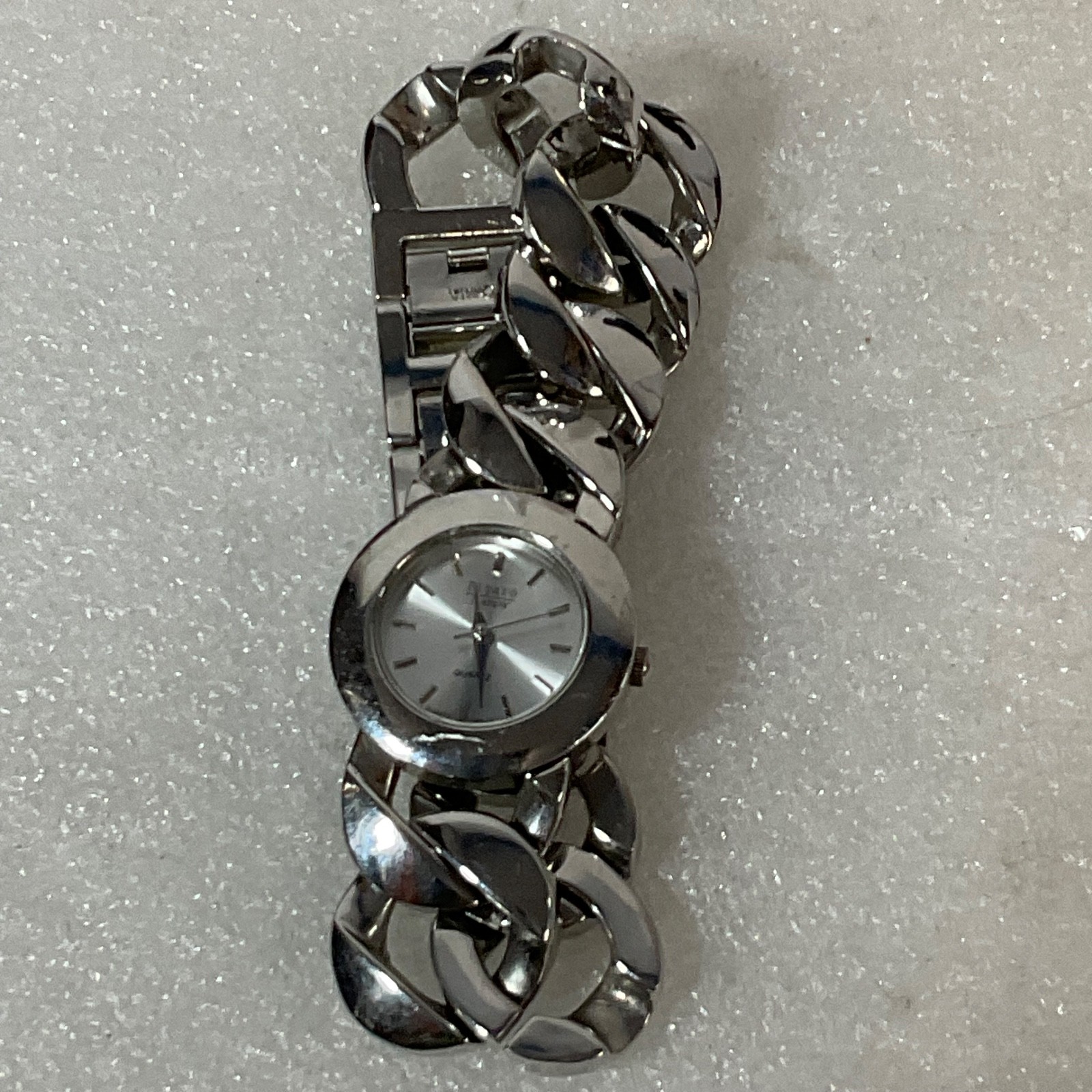 Figaro Couture Quartz Watch 6.5in Stainless Steel Bracelet 65.8g Battery New - Image 3