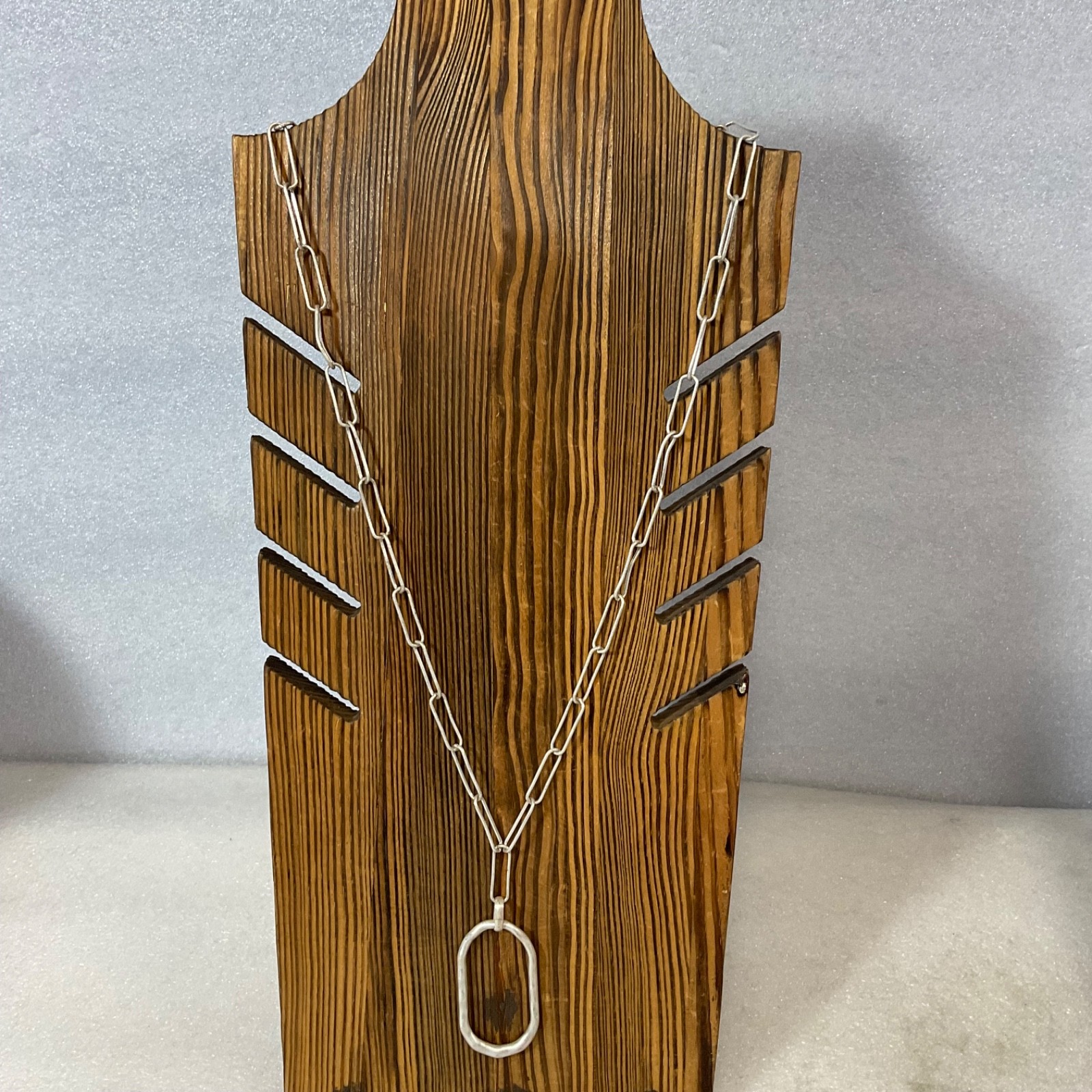 28in Silver Tone Paperclip Chain Necklace w Oval Pendant - Image 1