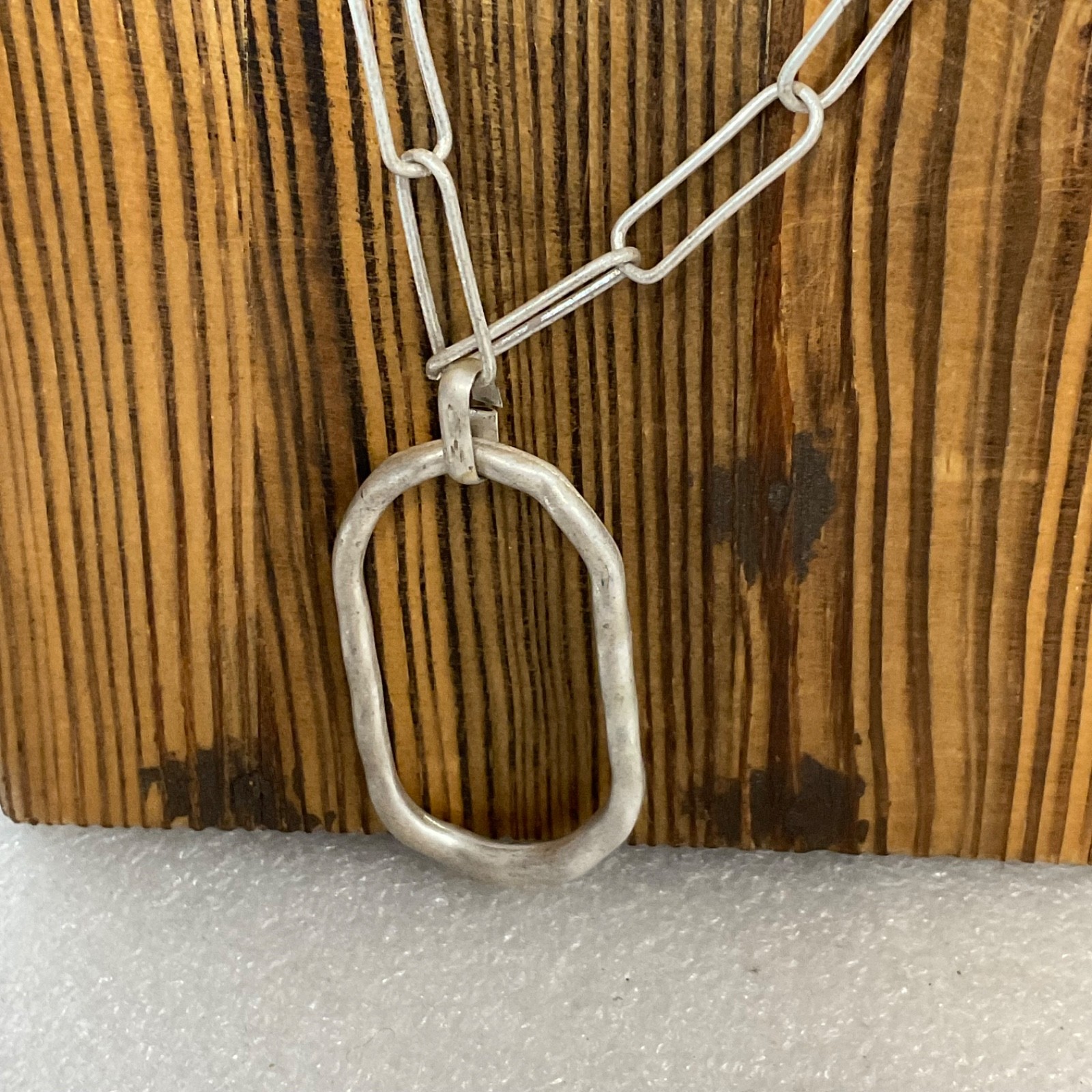 28in Silver Tone Paperclip Chain Necklace w Oval Pendant - Image 3