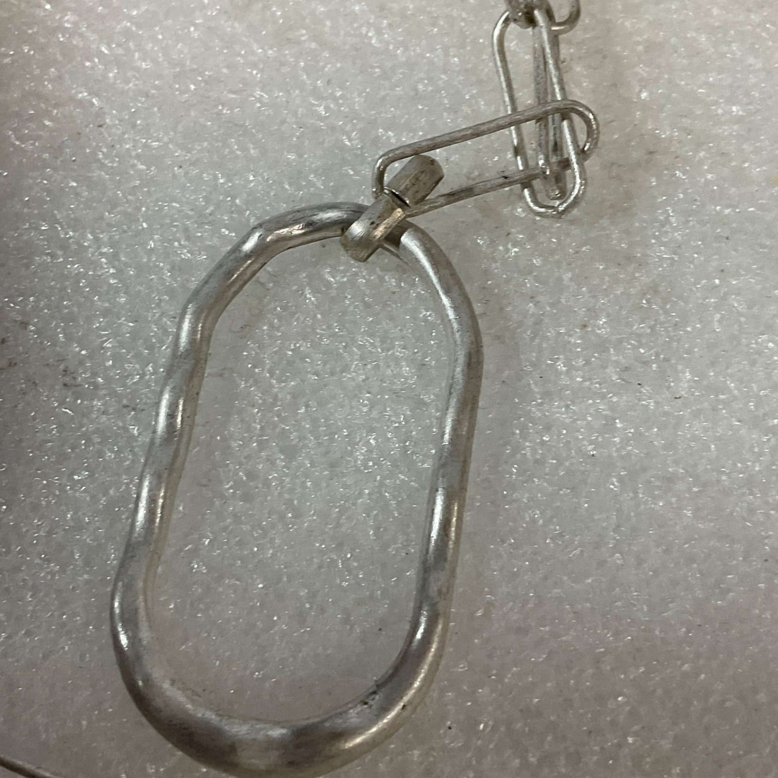 28in Silver Tone Paperclip Chain Necklace w Oval Pendant - Image 10