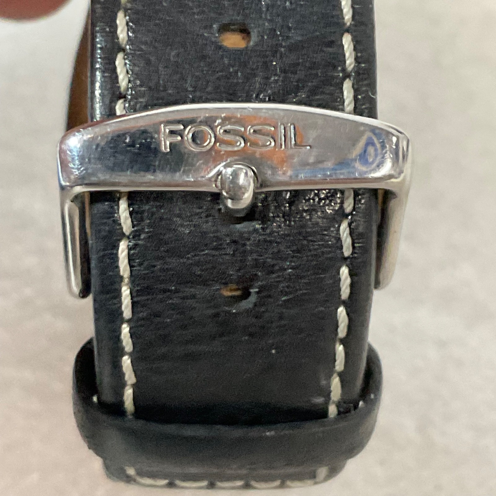Fossil JR-8129 Men’s Watch 6in Black Leather Band Silver Case Date Display - Image 7