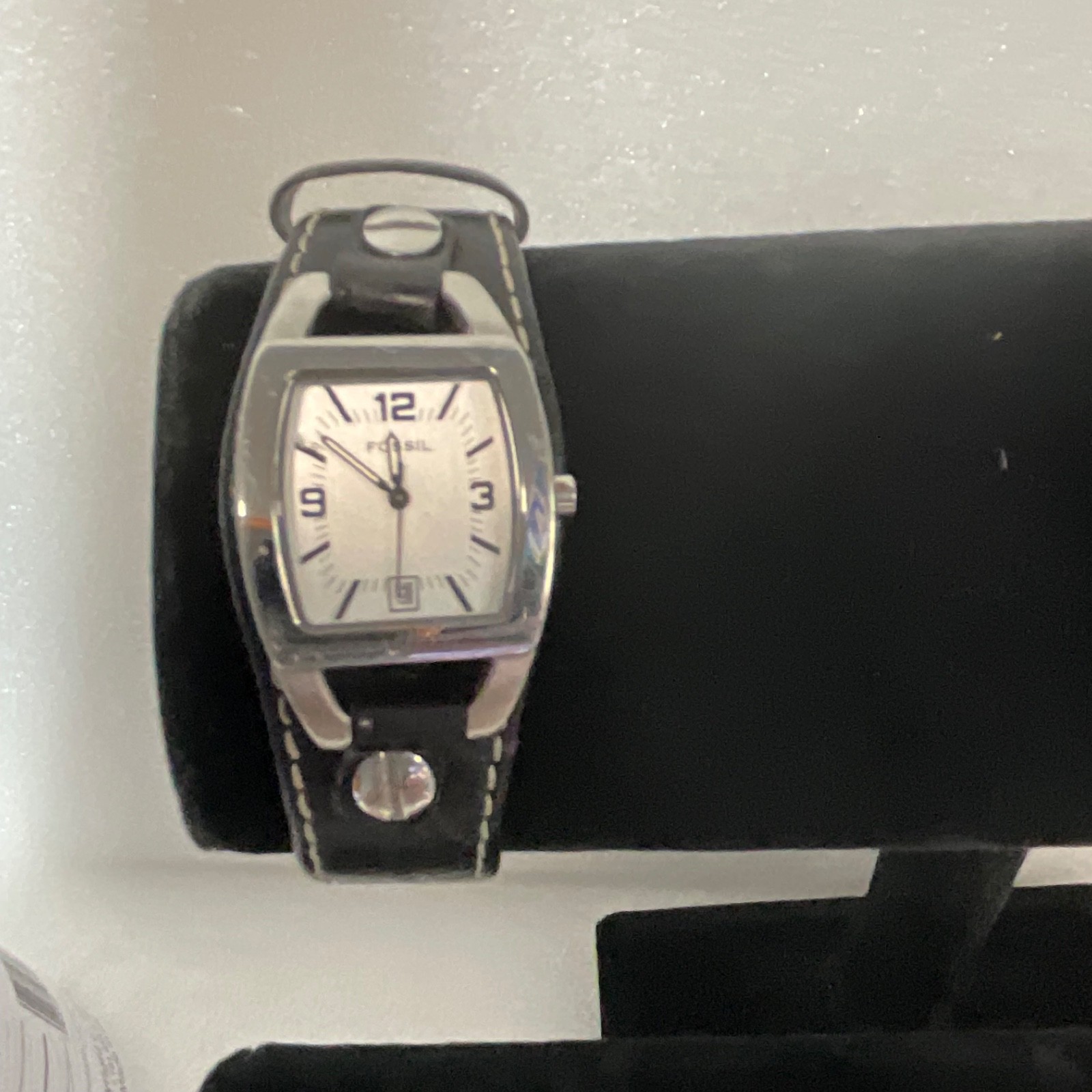 Fossil JR-8129 Men’s Watch 6in Black Leather Band Silver Case Date Display - Image 14