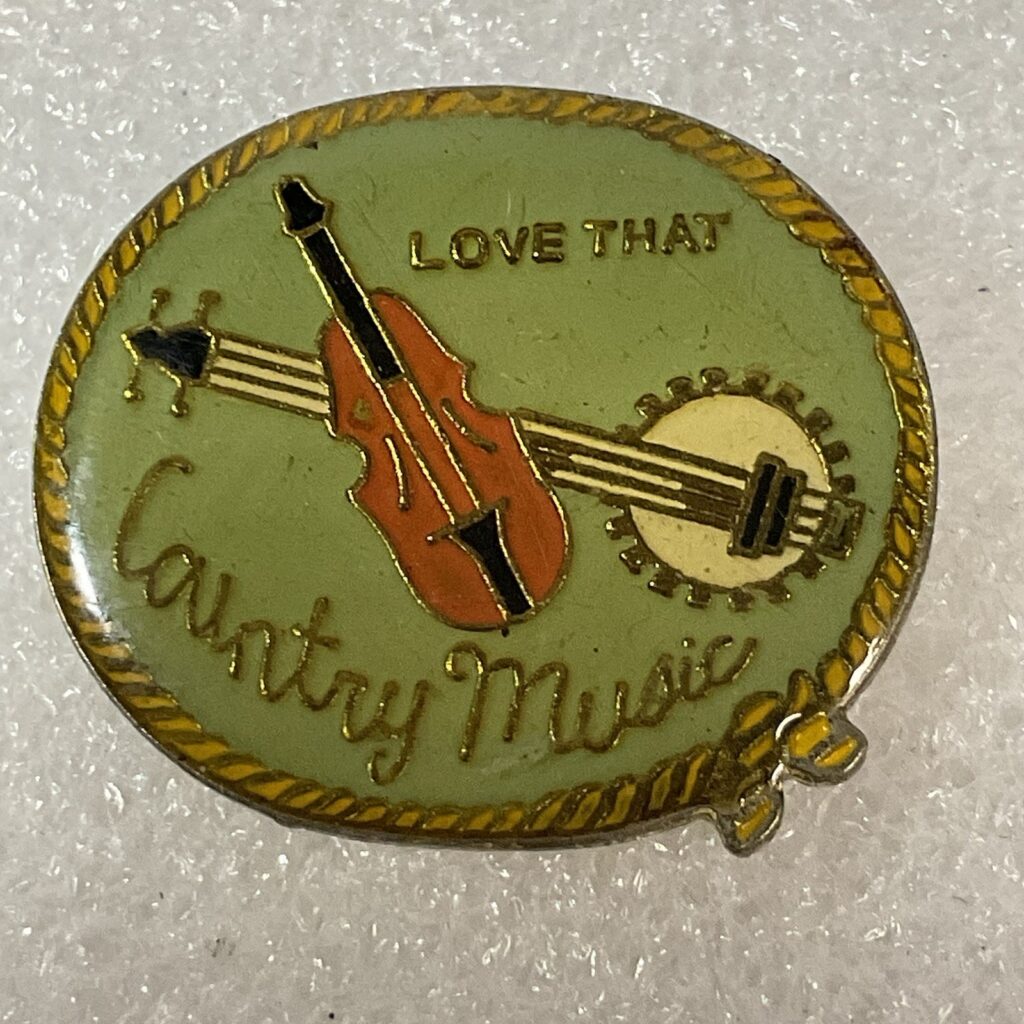 Love That Country Music Banjo & Fiddle Vtg 1” Pin Pinback GnuCollectibles - Image 1