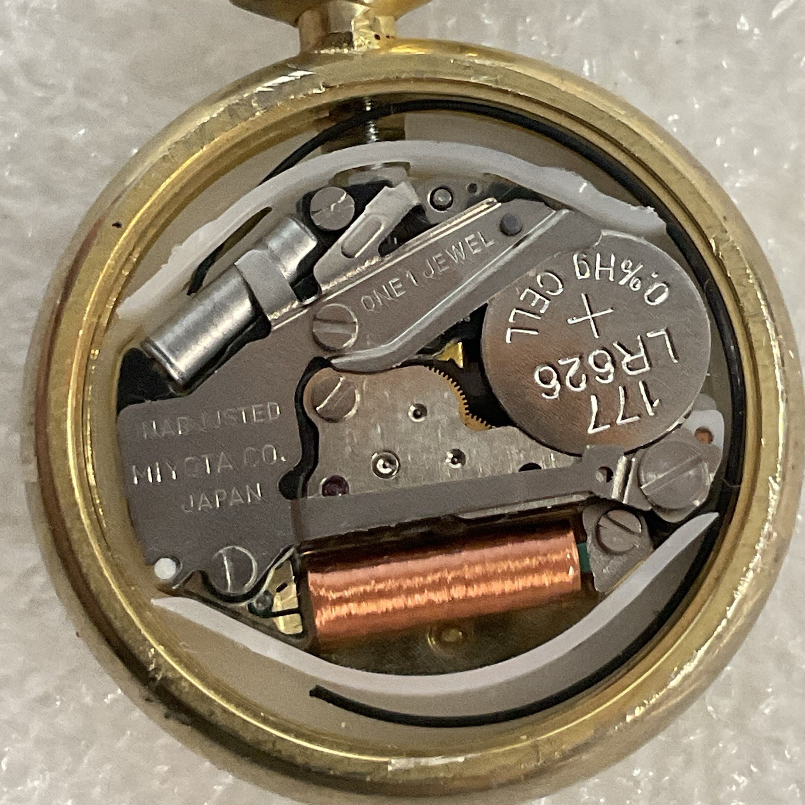 Nelsonic Watch-it Mini Gold Toned Pocket Watch LP523Y 012 2035 GnuFashion - Image 7