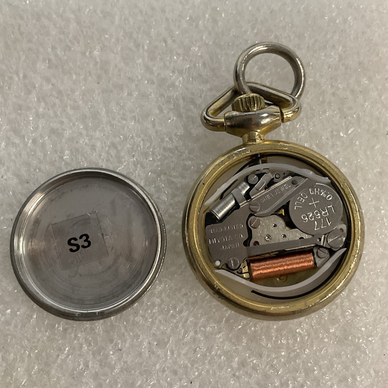 Nelsonic Watch-it Mini Gold Toned Pocket Watch LP523Y 012 2035 GnuFashion - Image 12