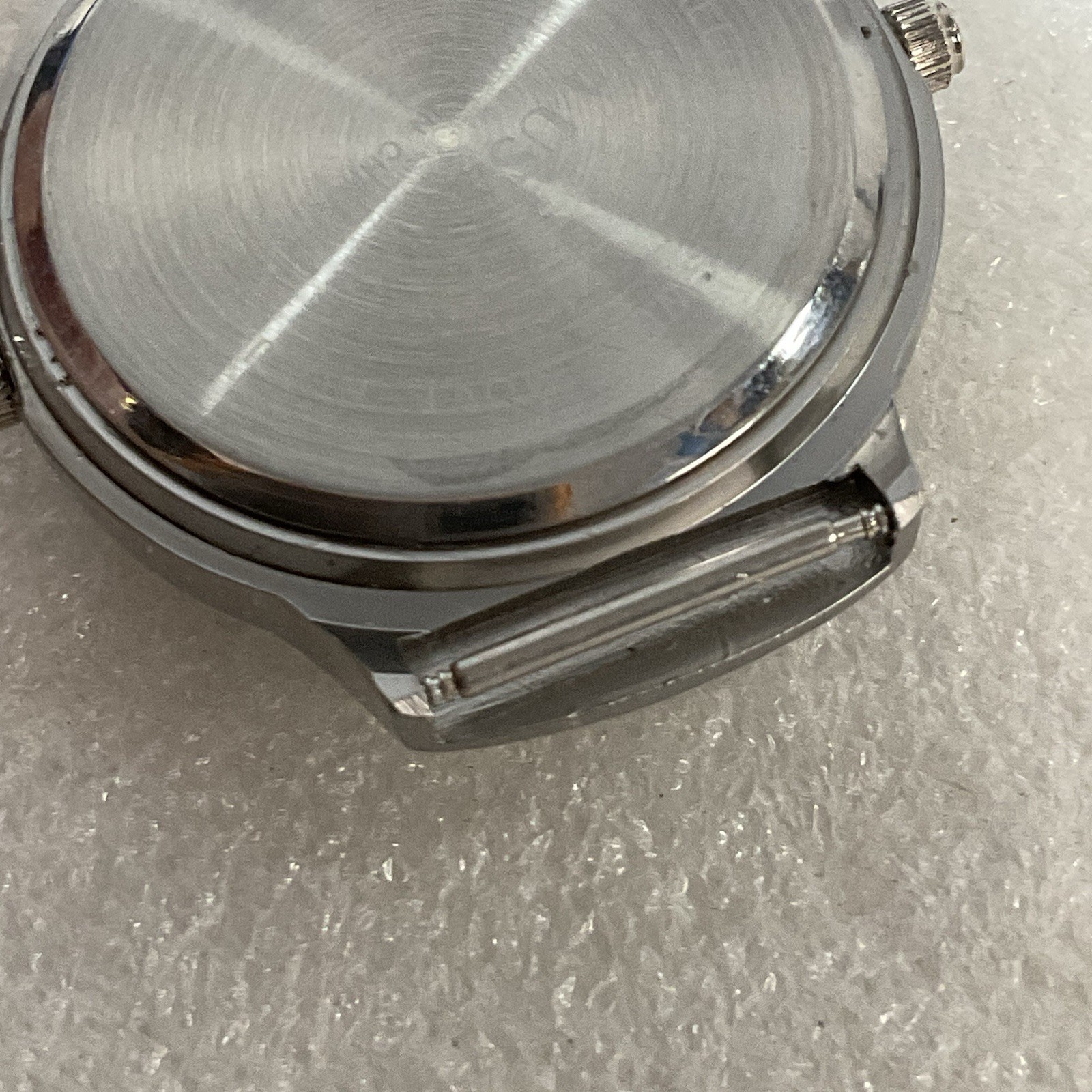 Dual Time Wristwatch Two Crowns In USA INC Alloy Case GnuFashion - Image 5