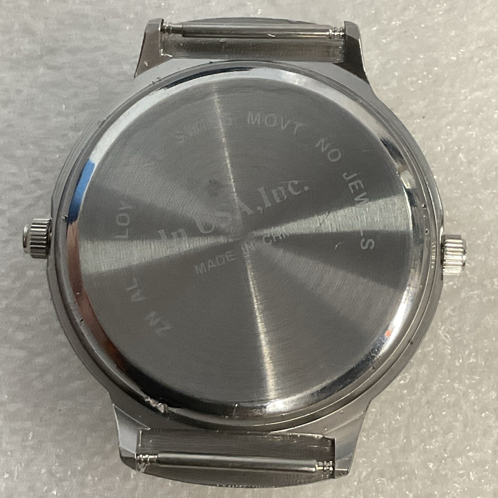 Dual Time Wristwatch Two Crowns In USA INC Alloy Case GnuFashion - Image 6