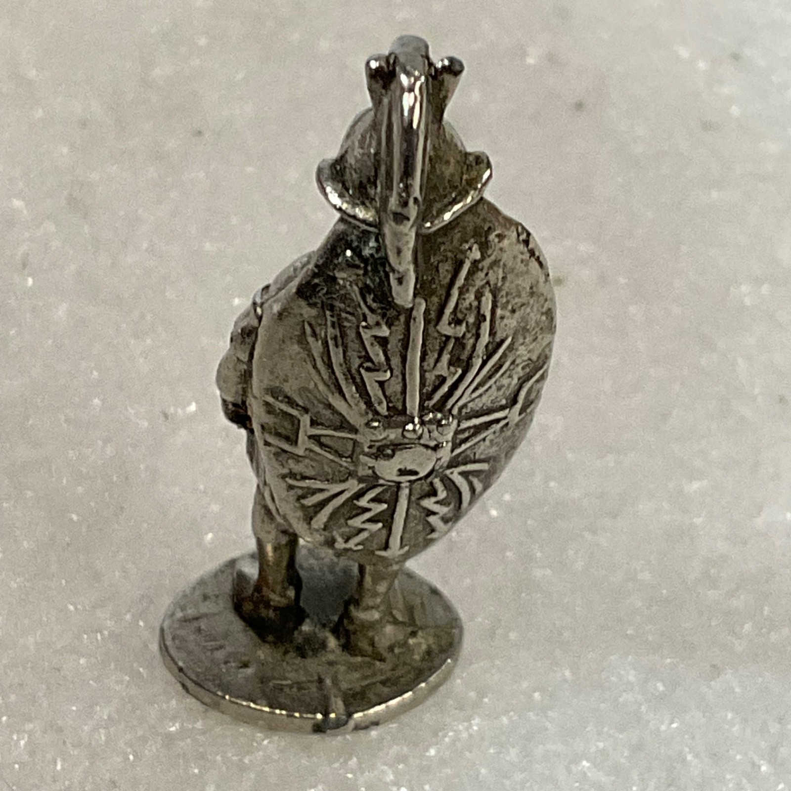 1.5in Silver Tone Roman Soldier Miniature Metal Figurine 9.6g - Image 3