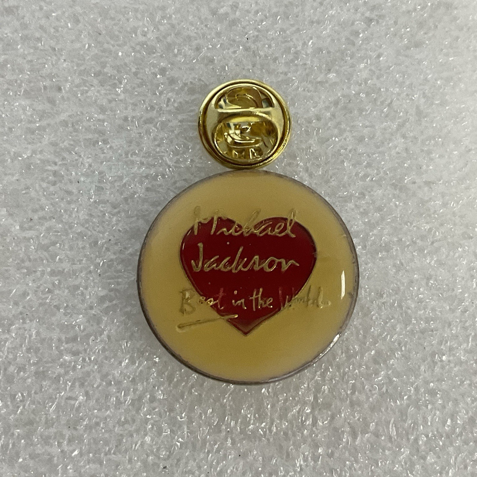 Michael Jackson Best In The World 1” Round Pin Pinback Heart Vtg GnuCollectibles - Image 3