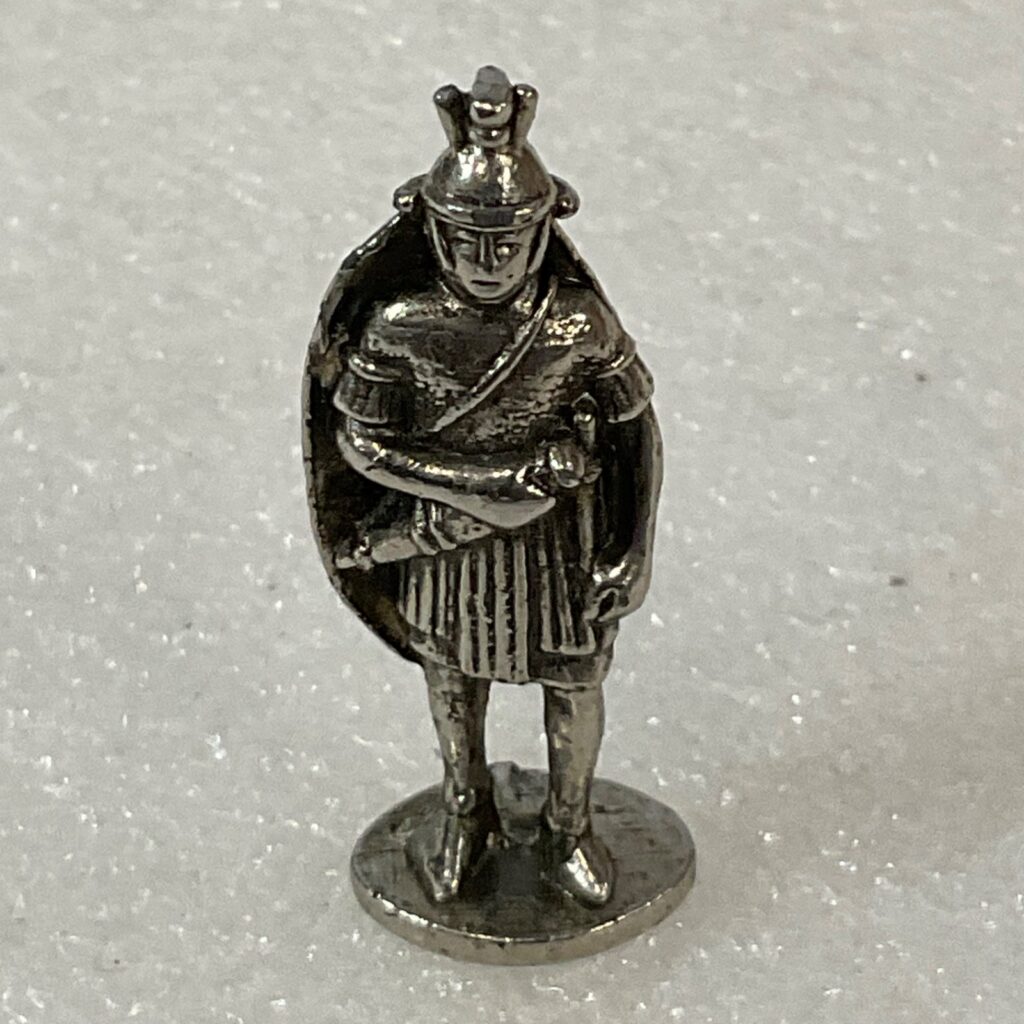 1.5in Silver Tone Roman Soldier Miniature Metal Figurine 9.6g - Image 1