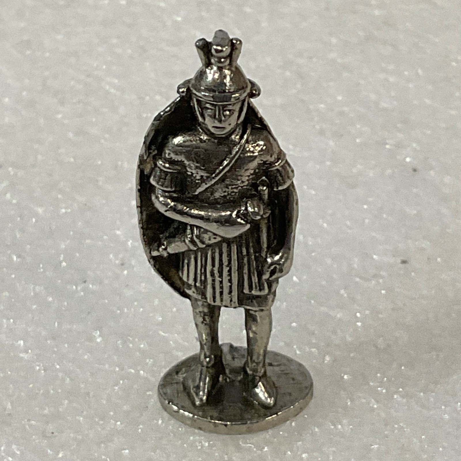 1.5in Silver Tone Roman Soldier Miniature Metal Figurine 9.6g - Image 1
