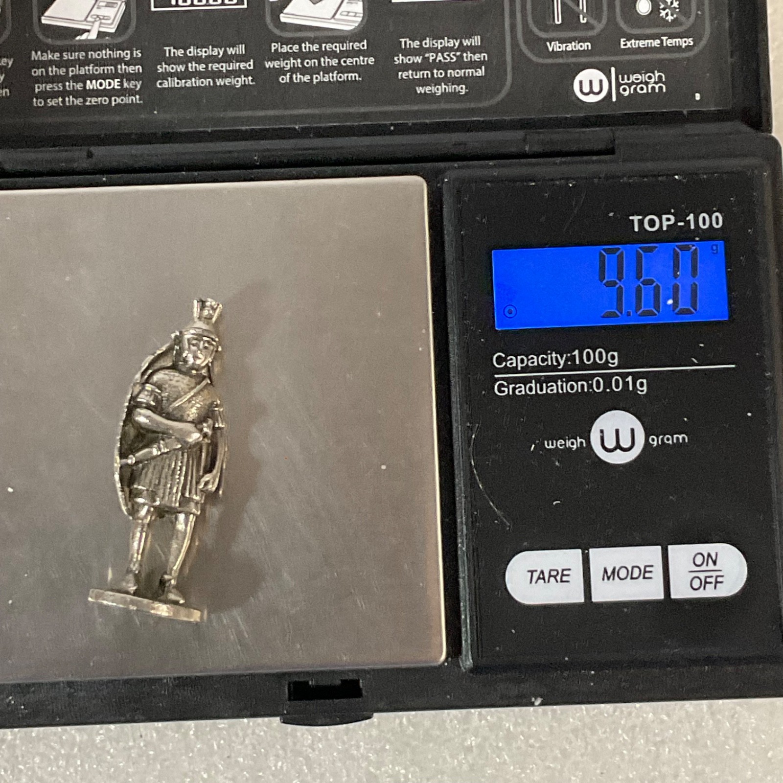 1.5in Silver Tone Roman Soldier Miniature Metal Figurine 9.6g - Image 10