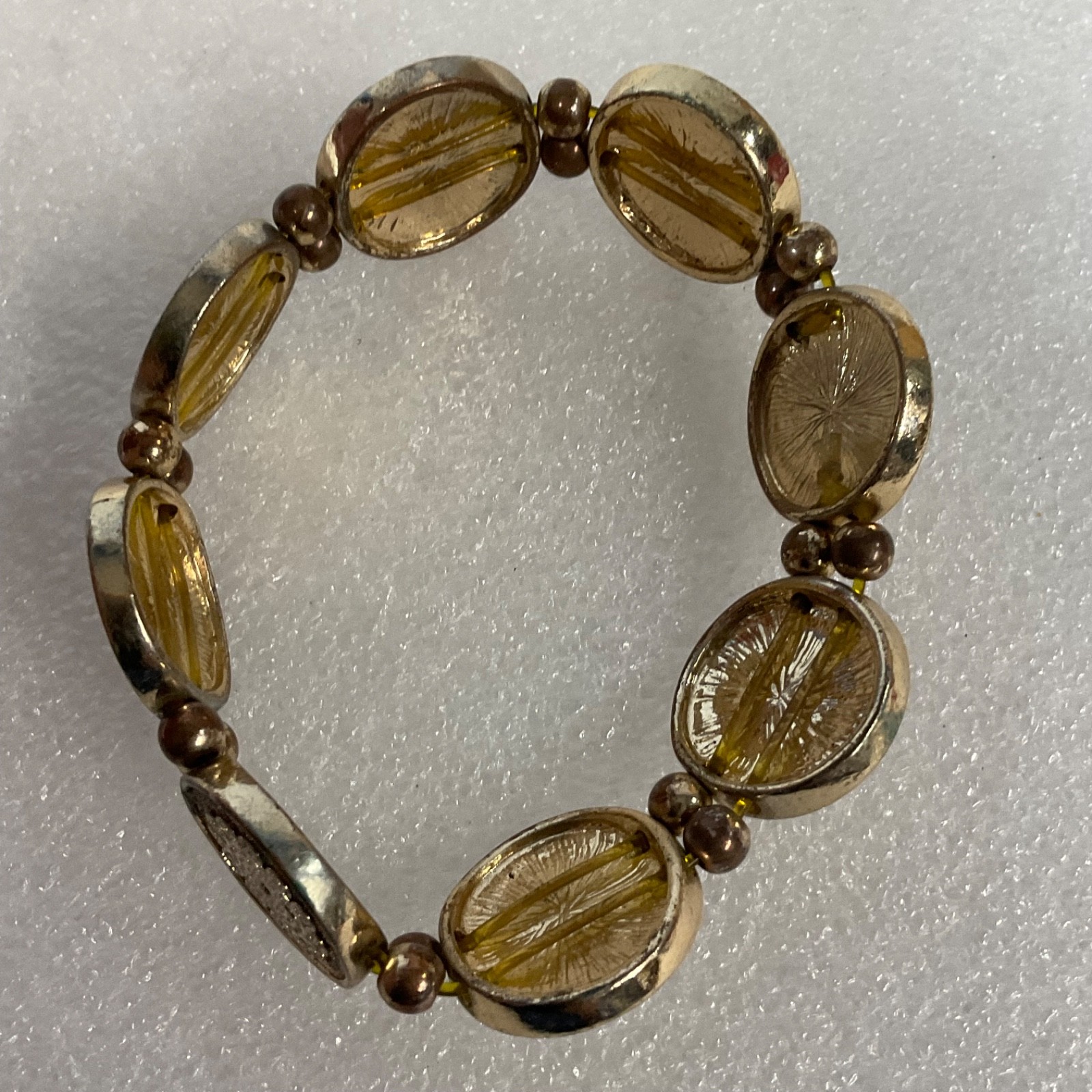 7in Gold Tone Oval Panel Stretch Bracelet Brown Bead 26.09g - Image 4