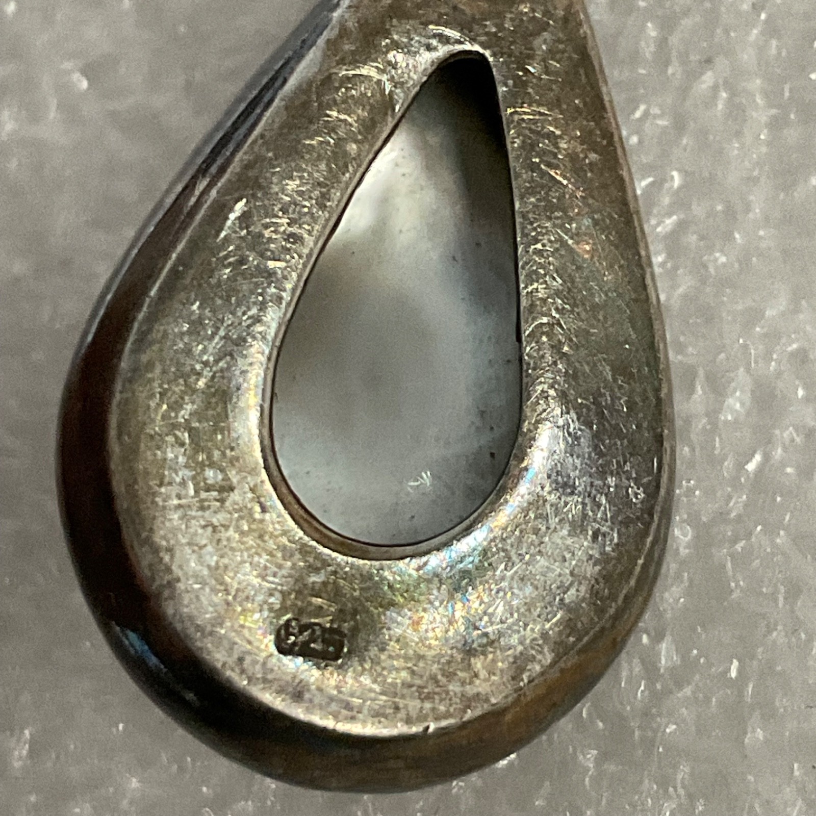 18in 925 Silver Teardrop Pearl Pendant Necklace 29.34g Missing Clasp - Image 4