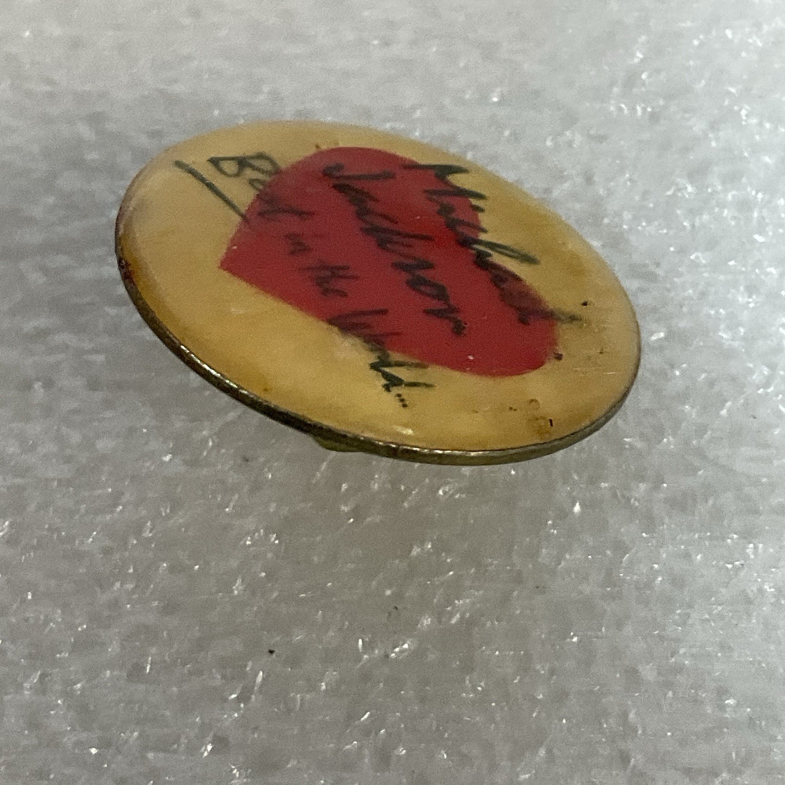 Michael Jackson Best In The World Round 1” Pin Pinback Heart GnuCollectibles - Image 5