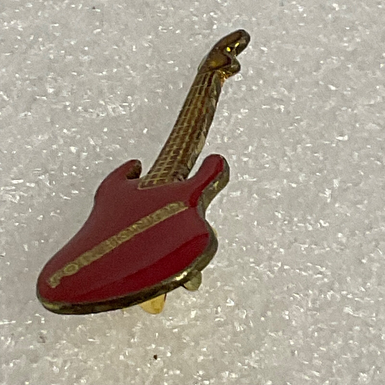 Foreigner Red & Gold Guitar Vintage 1.5” Pin GnuCollectibles - Image 8