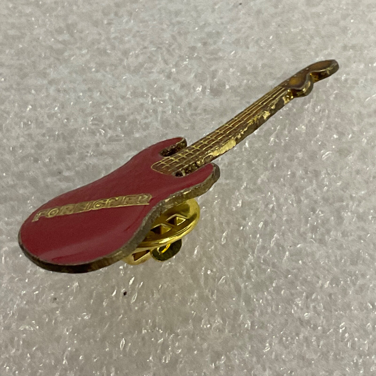 Foreigner Red & Gold Guitar Vintage 1.5” Pin GnuCollectibles - Image 7