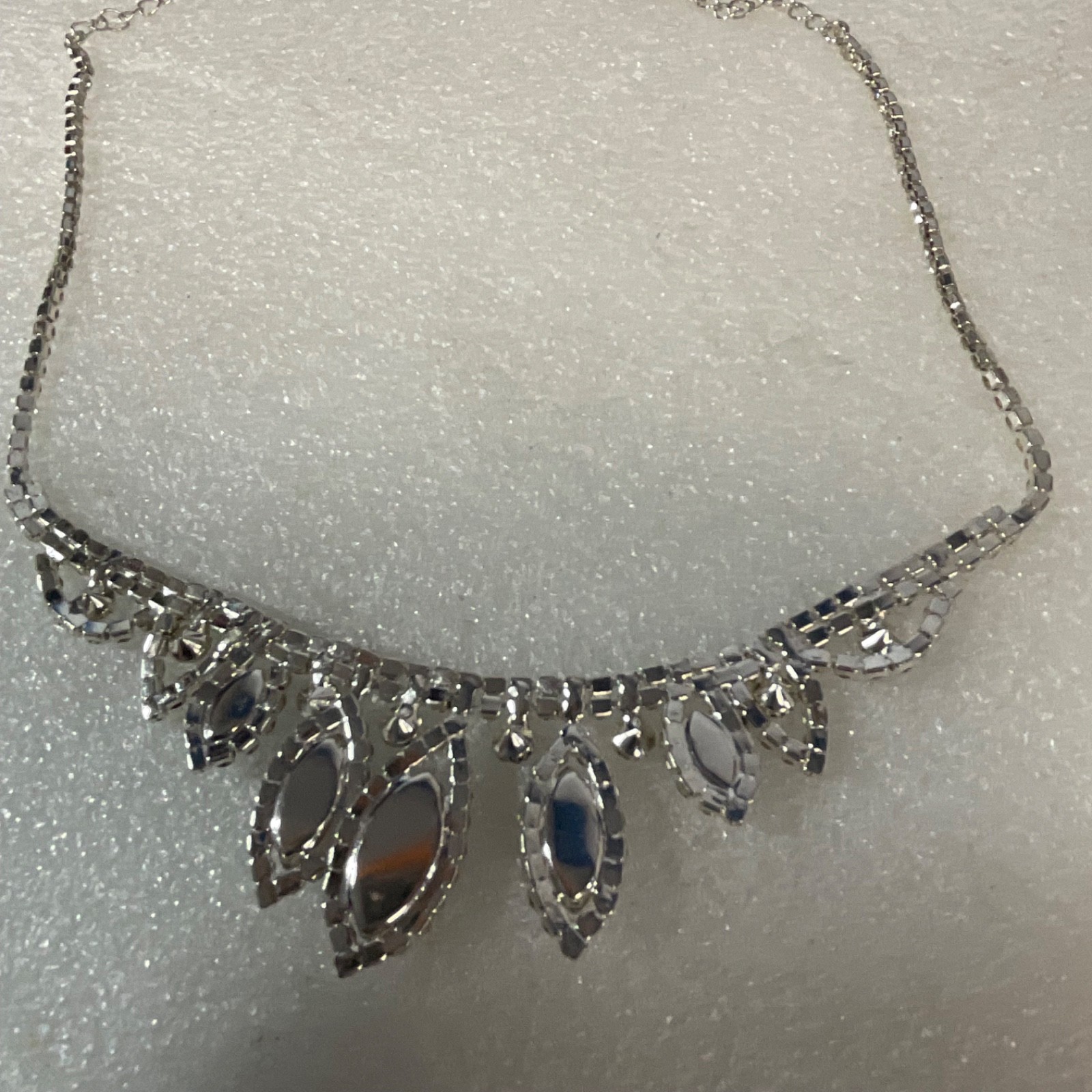 19in Silver Tone Blue Rhinestone Bib Statement Necklace 15.51g - Image 9