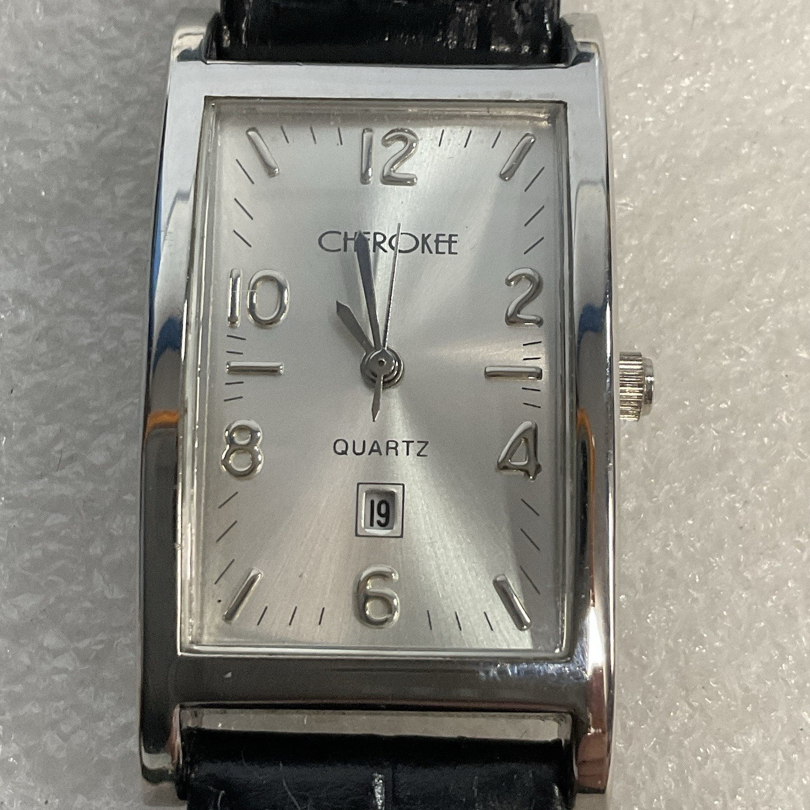 Cherokee Quartz Watch PC22 32-893 GnuFashion - Image 1
