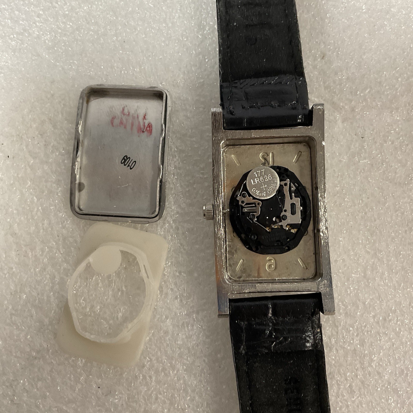 Cherokee Quartz Watch PC22 32-893 GnuFashion - Image 5