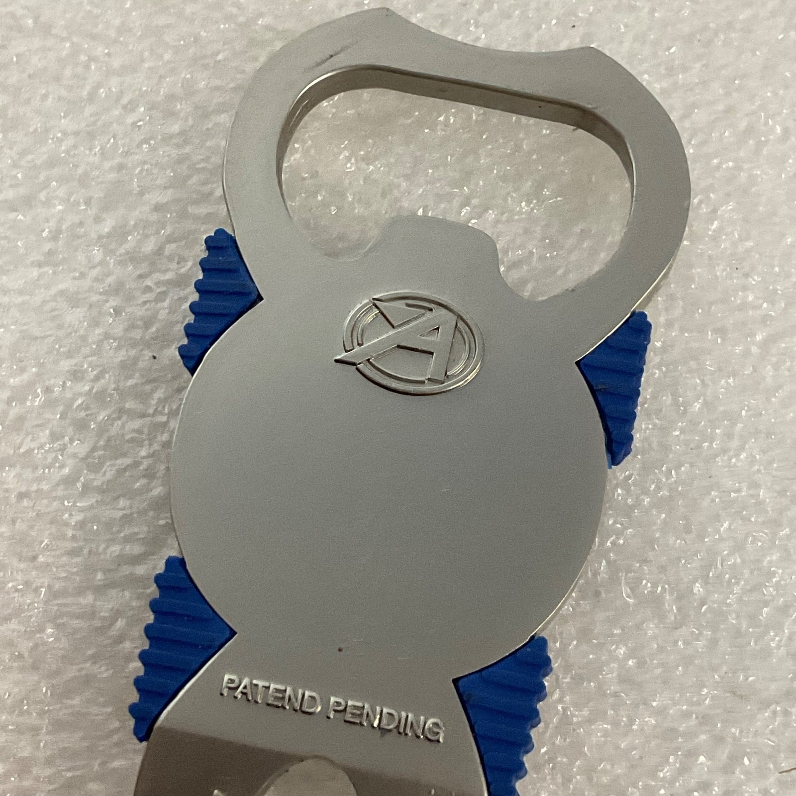 Taiyo G.C. Okinawa Japan Golf Divot Tool 3.5in Bottle Opener Blue Metal - Image 6