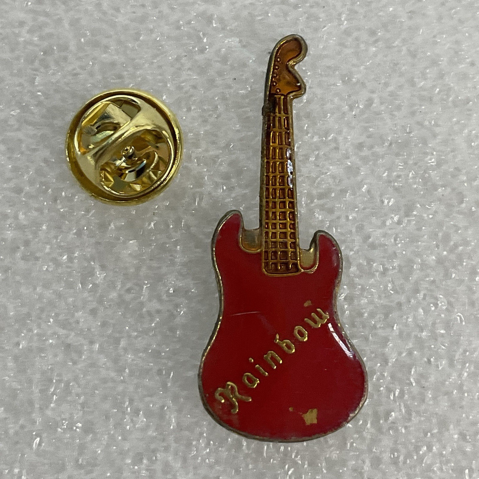 Rainbow Red Guitar Metal Enamel 1.5" Pin Pinback Richie Blackmore Rock Vintage - Image 3