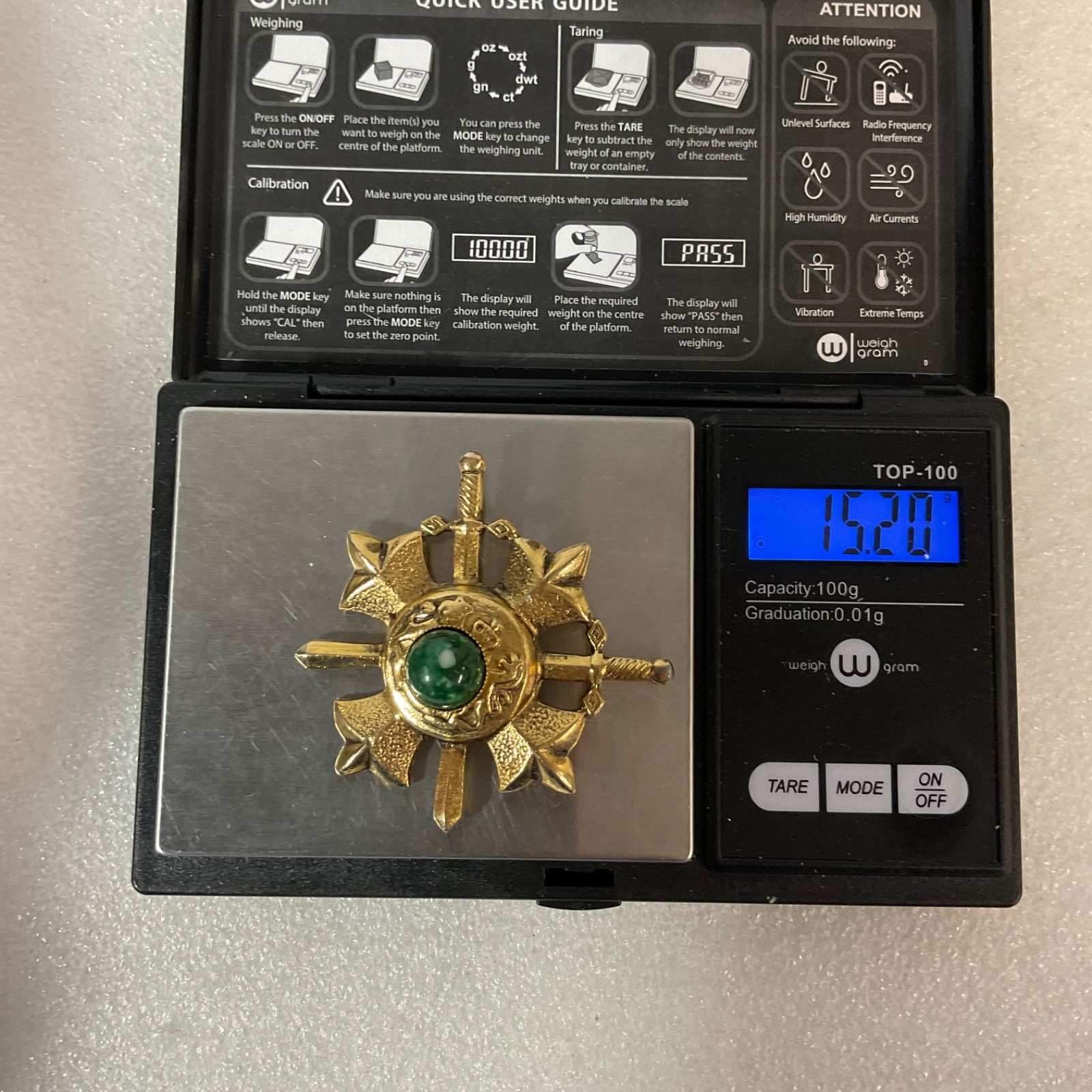 Gold Tone Crossed Swords Brooch Green Cabochon 1.75in 15.2g - Image 4