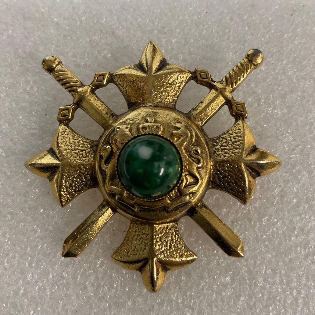 Gold Tone Crossed Swords Brooch Green Cabochon 1.75in 15.2g - Image 1