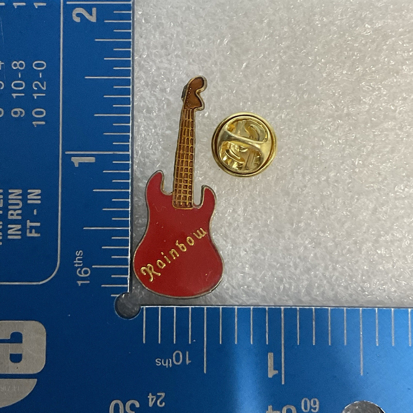 Rainbow Red Guitar Metal Enamel 1.5" Pin Pinback Vintage Richie Blackmore Rock - Image 2