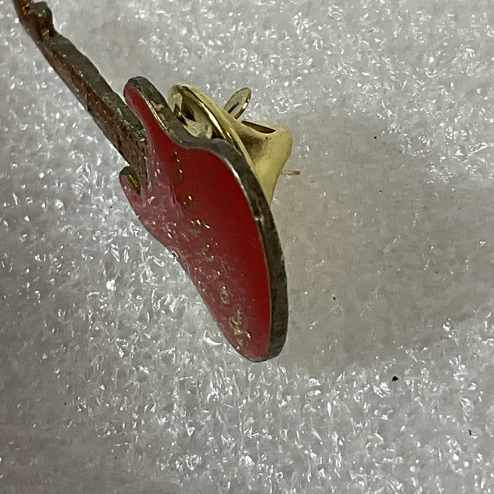Rainbow Red Guitar Metal Enamel 1.5" Pin Pinback Vintage Richie Blackmore Rock - Image 7