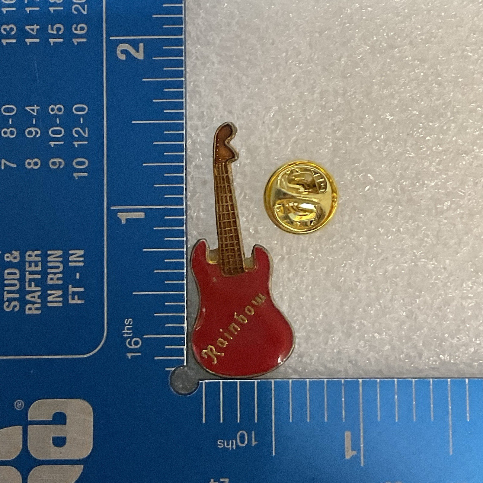 Rainbow Red Guitar Vintage Metal Enamel 1.5" Pin Pinback Richie Blackmore Rock - Image 4