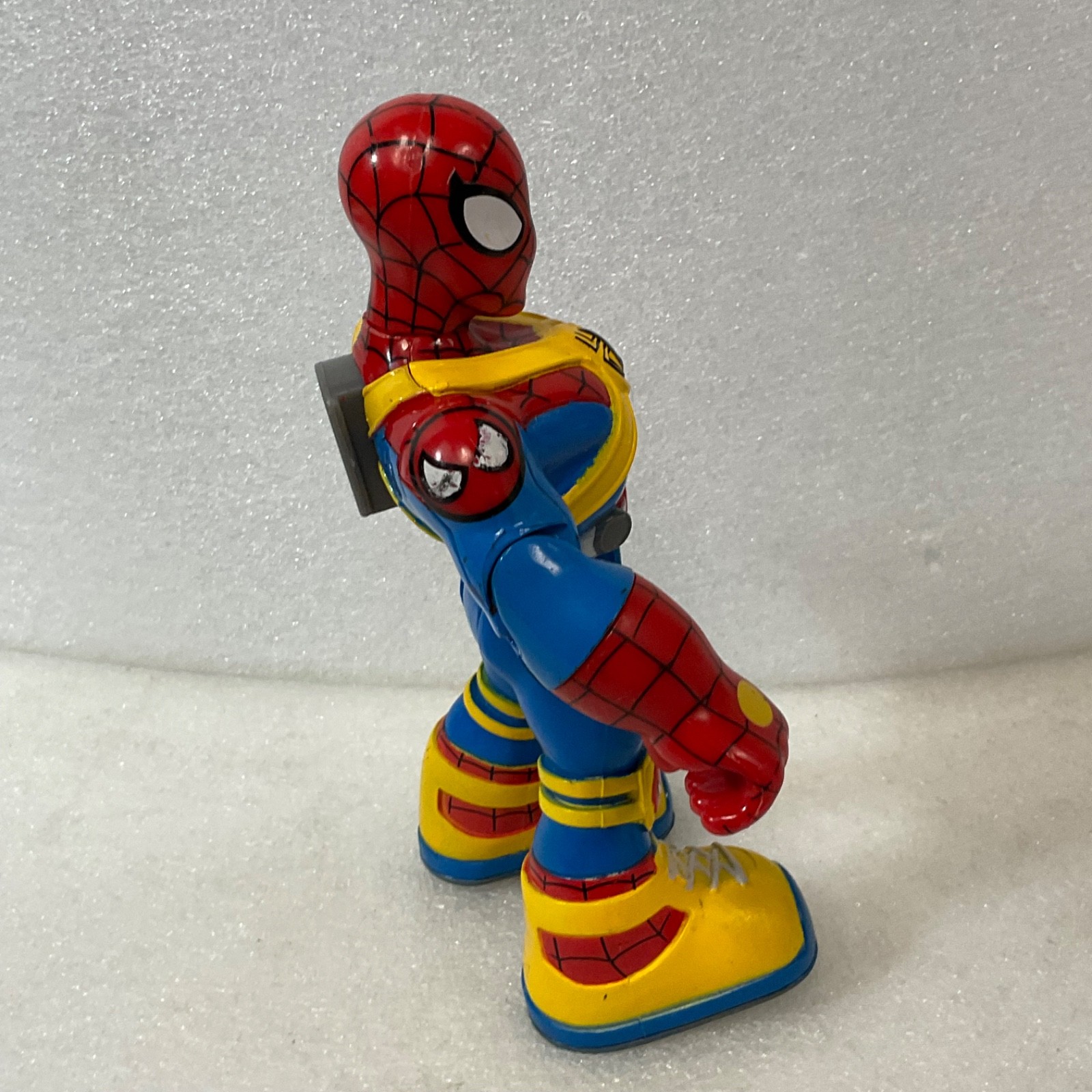 2005 Toy Biz Marvel Spider-Man Action Figure 10in Yellow Boots - Image 4