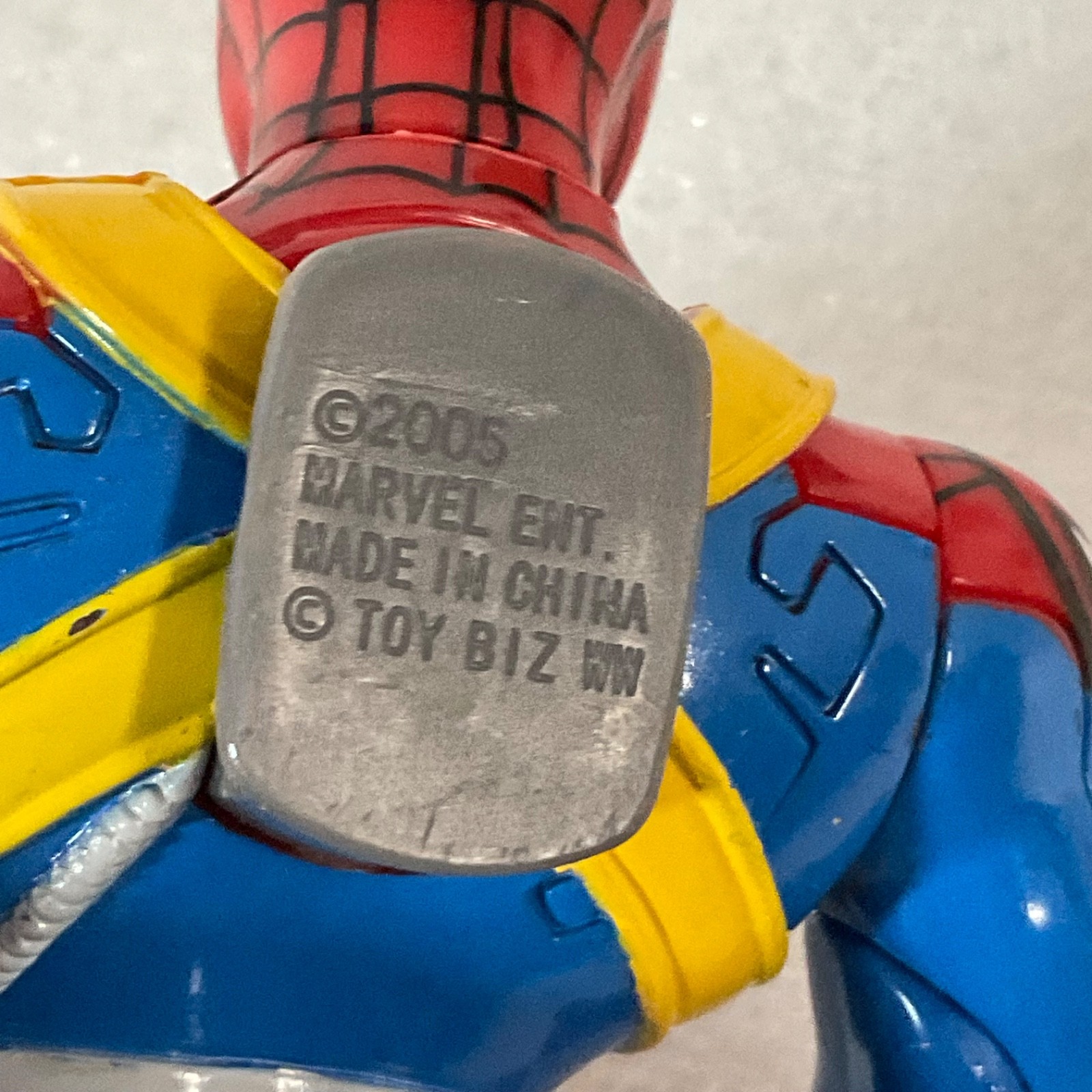 2005 Toy Biz Marvel Spider-Man Action Figure 10in Yellow Boots - Image 7