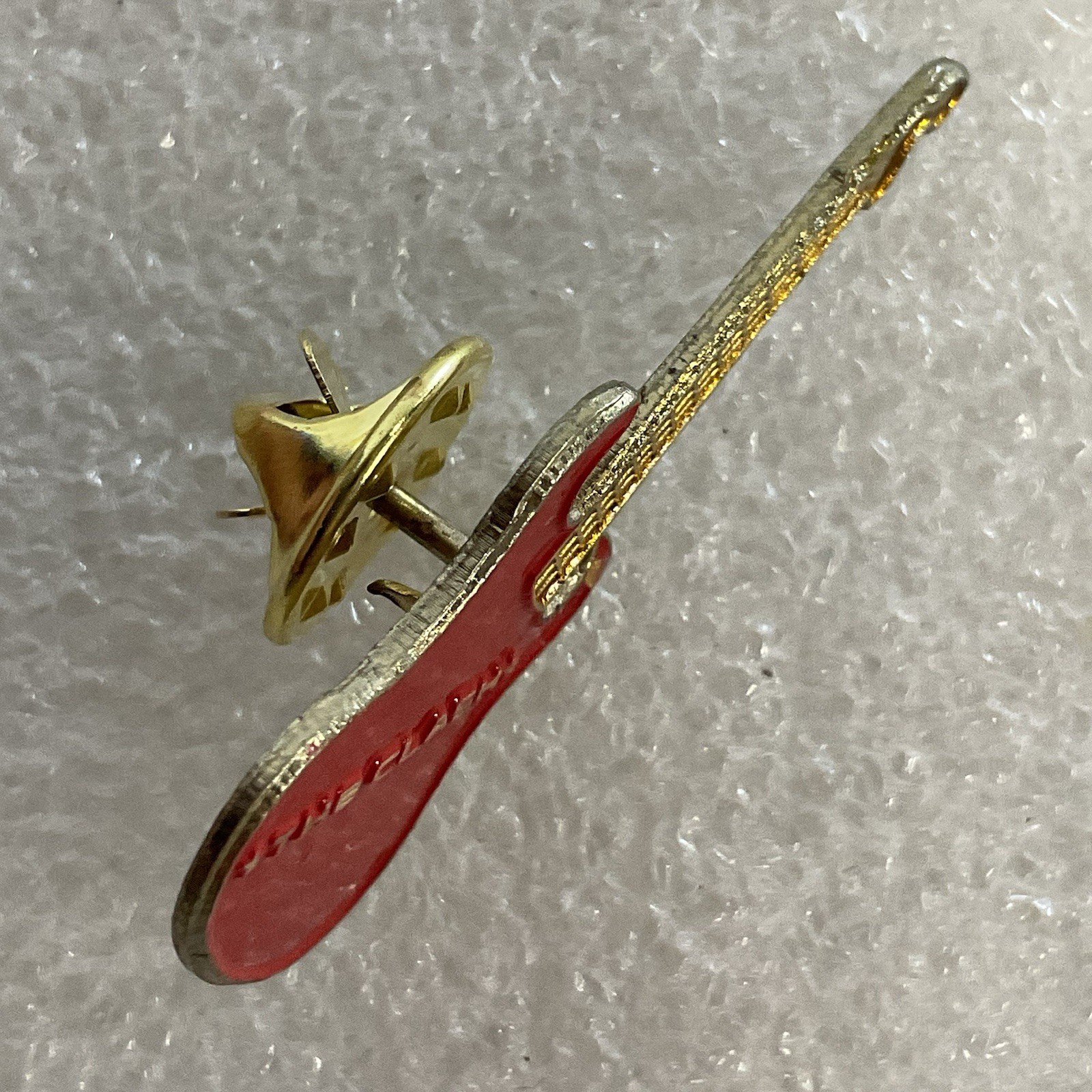 1980’s Vintage The Clash English Rock Band 1.5" Red & Gold Metal Guitar Pin - Image 5