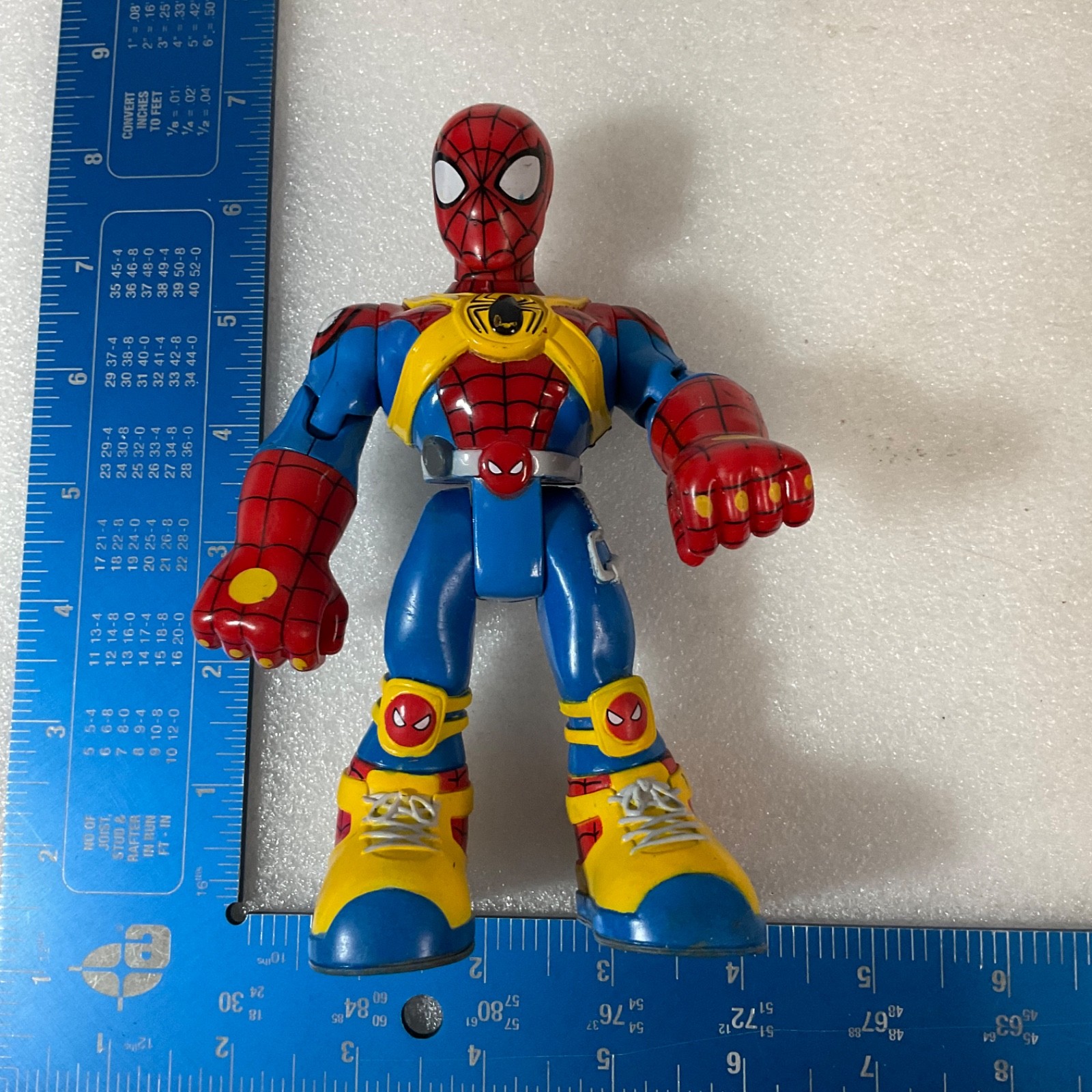2005 Toy Biz Marvel Spider-Man Action Figure 10in Yellow Boots - Image 10
