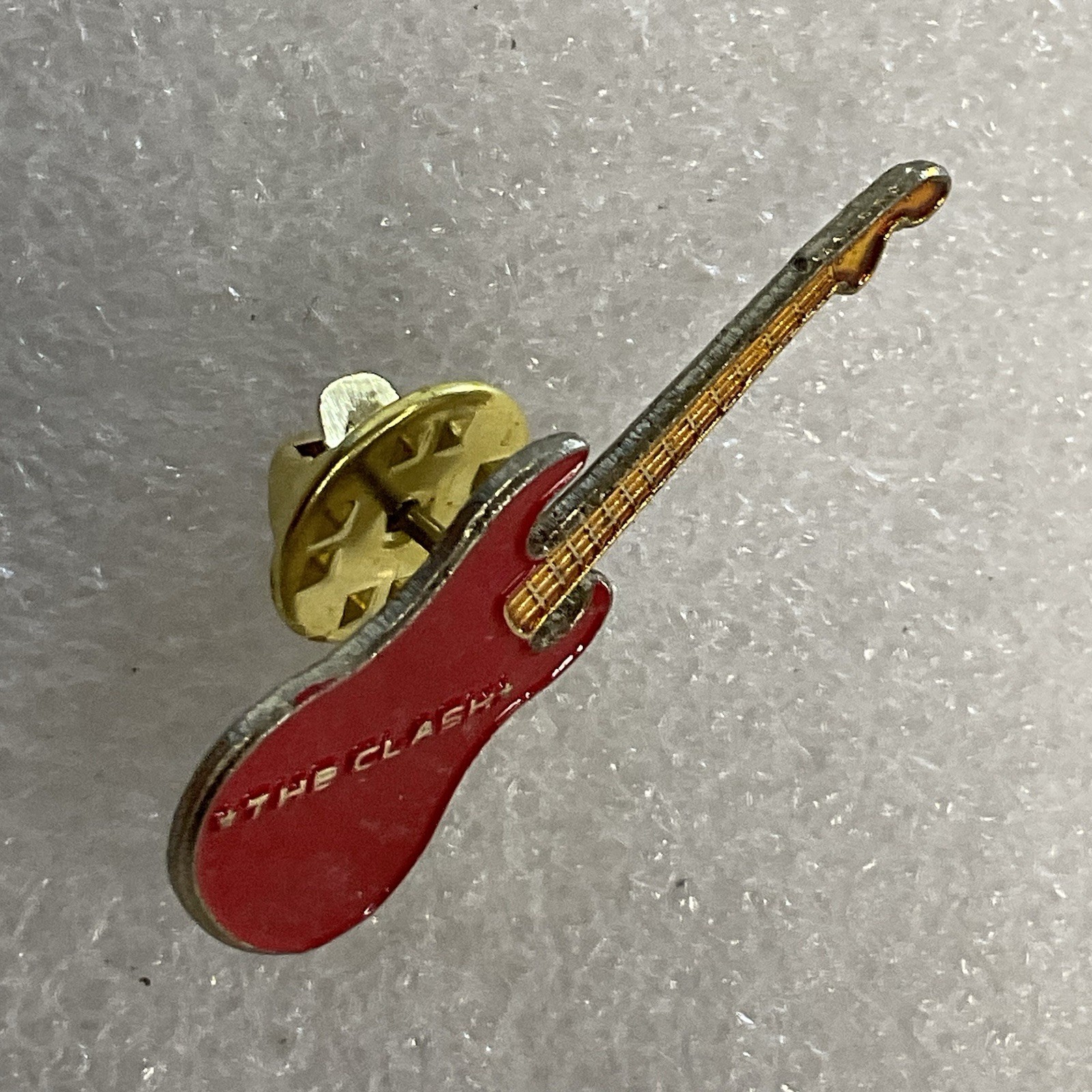 1980’s The Clash English Rock Band Vintage 1.5" Red & Gold Metal Guitar Pin - Image 5