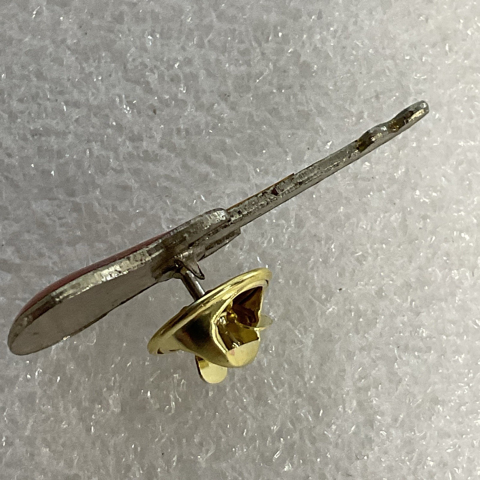 1980’s The Clash English Rock Band 1.5" Red & Gold Metal Vintage Guitar Pin - Image 4